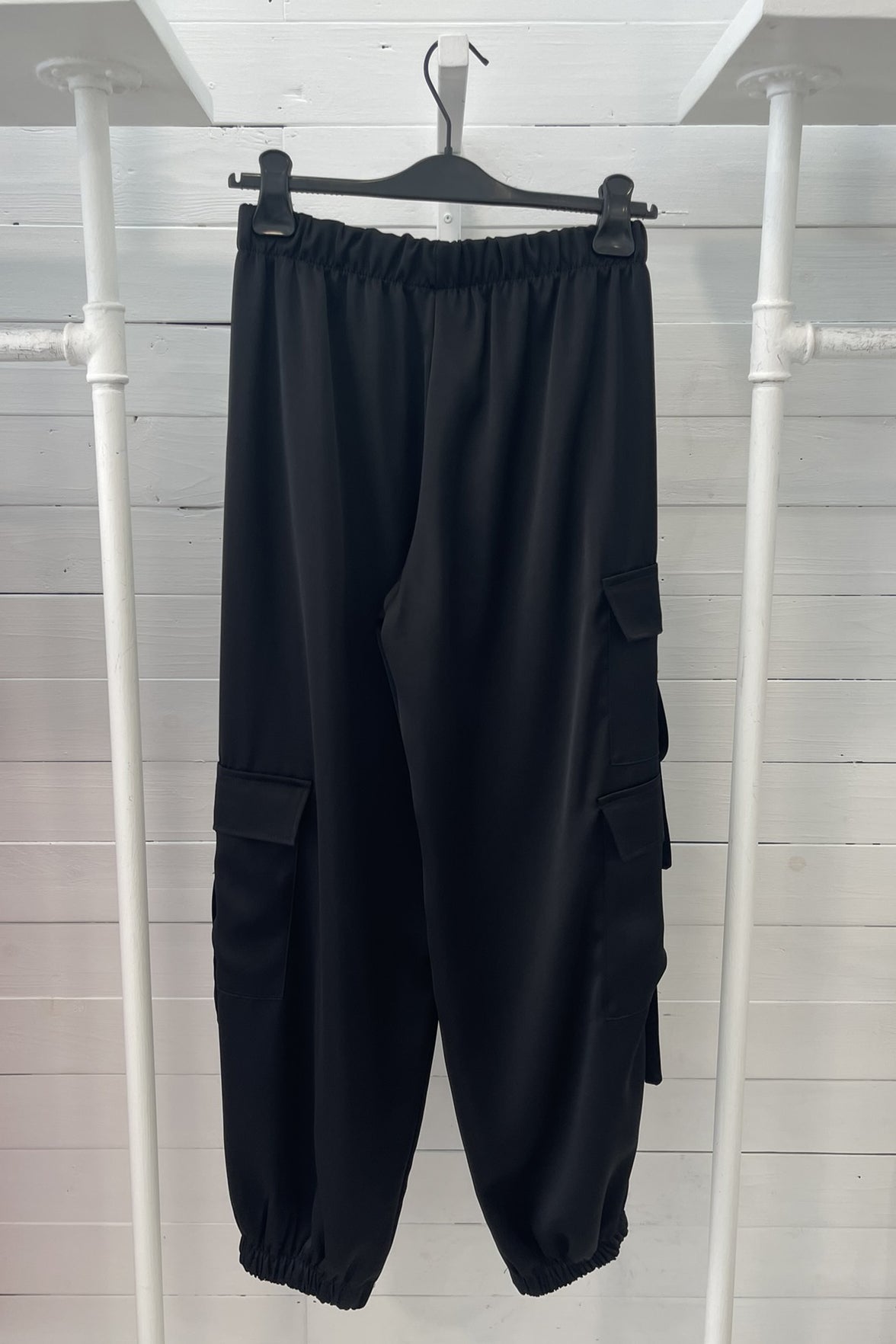 Pantalone cargo in viscosa