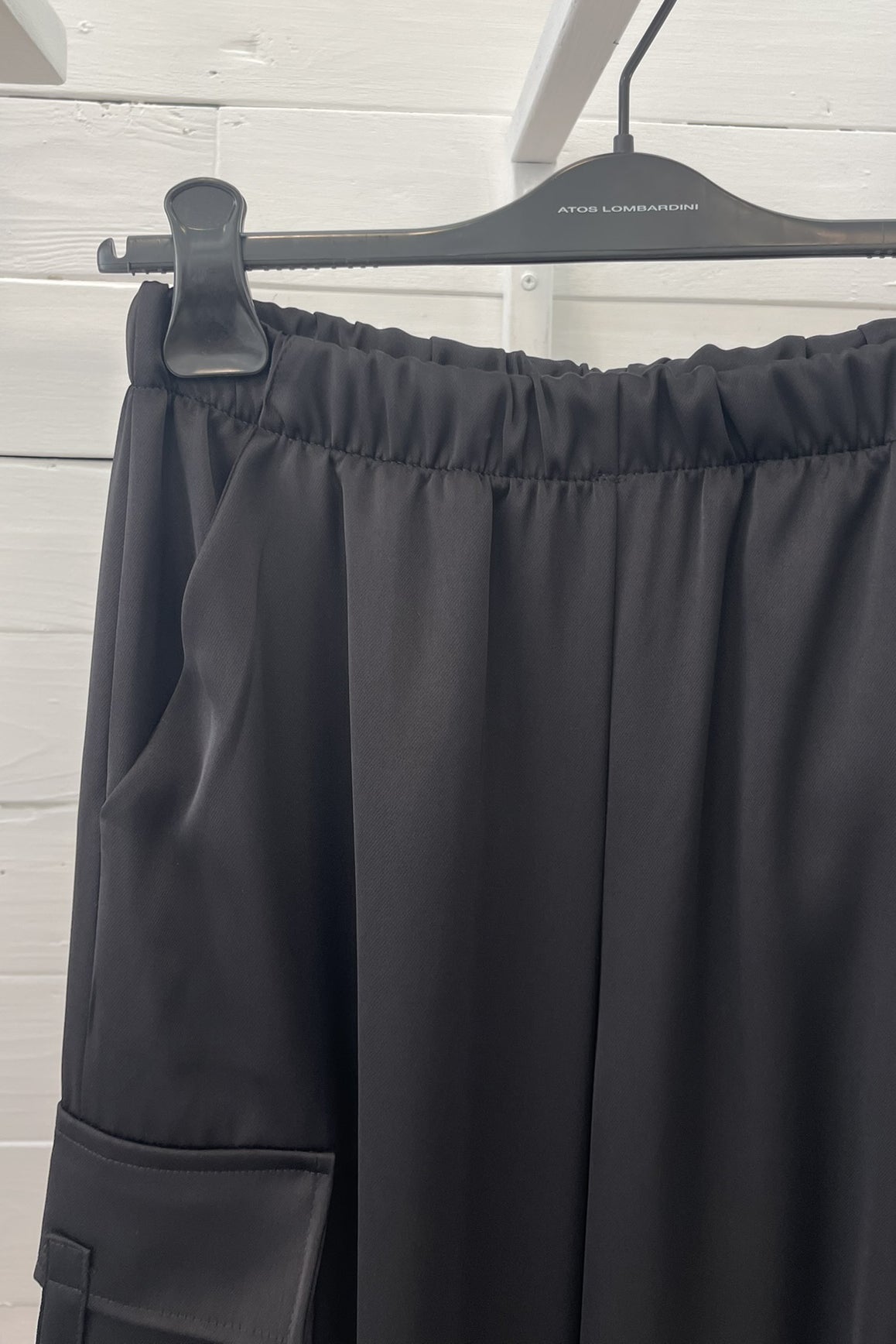 Pantalone cargo in viscosa