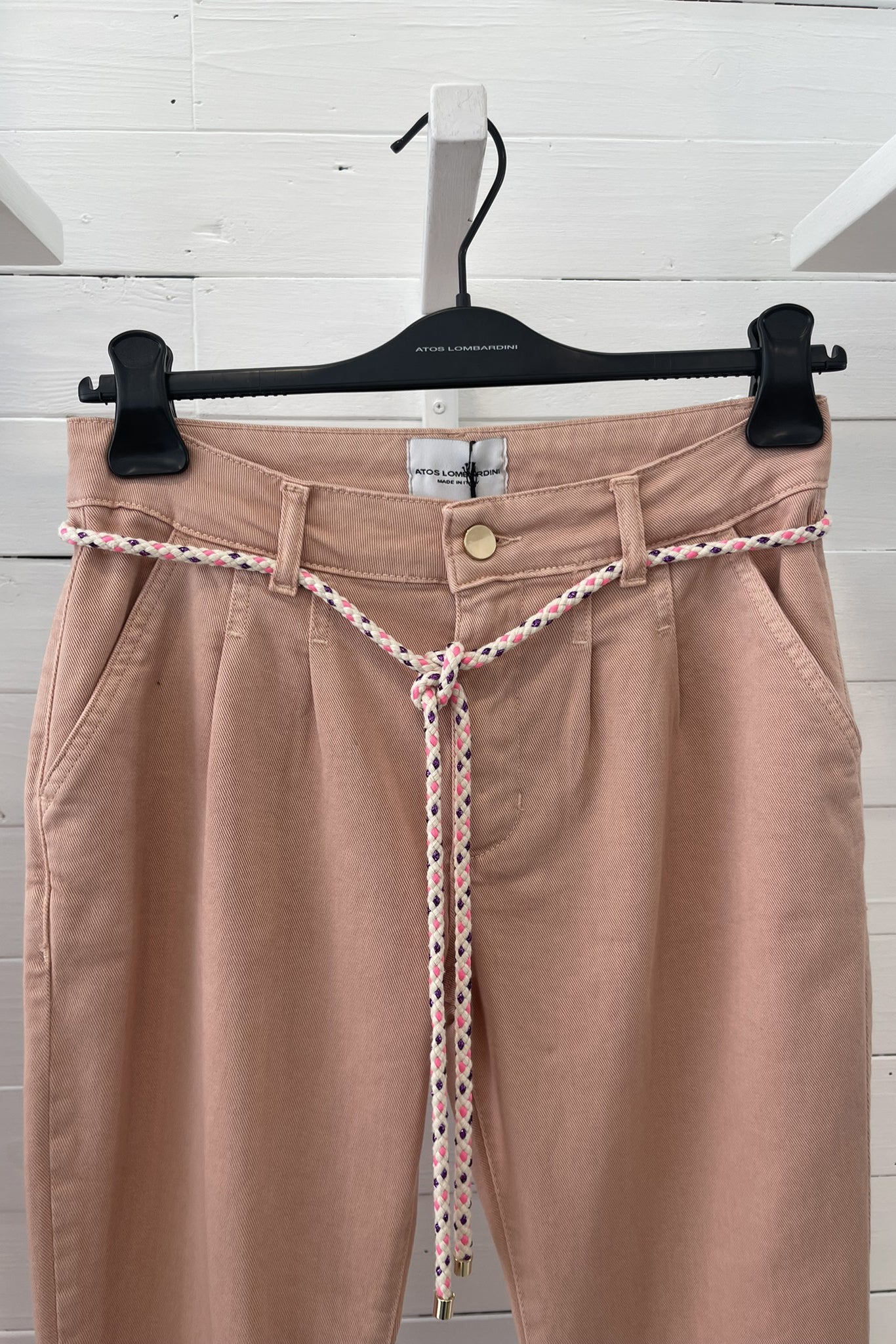 Pantaloni con cintura intrecciata