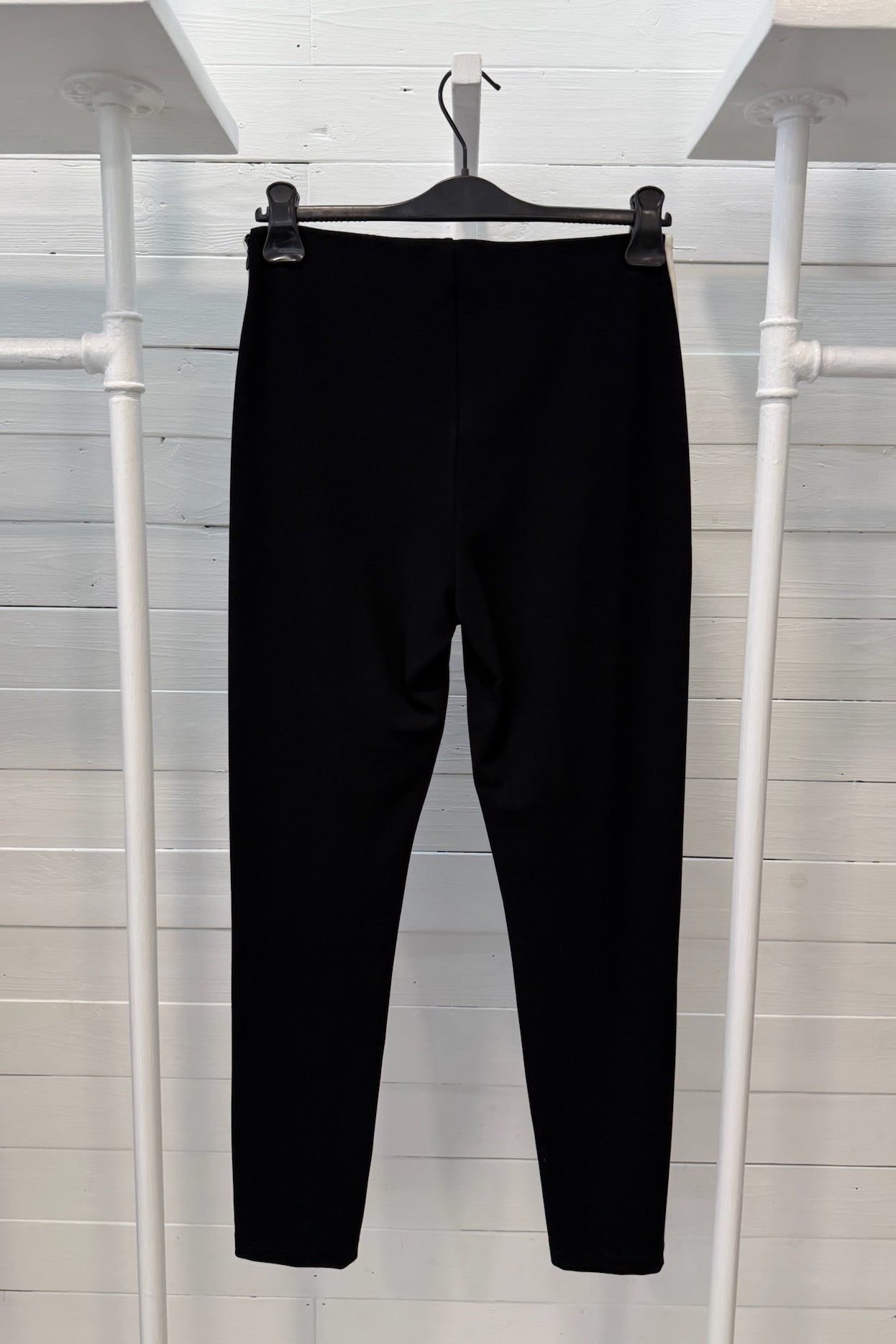 Pantaloni con bande laterali