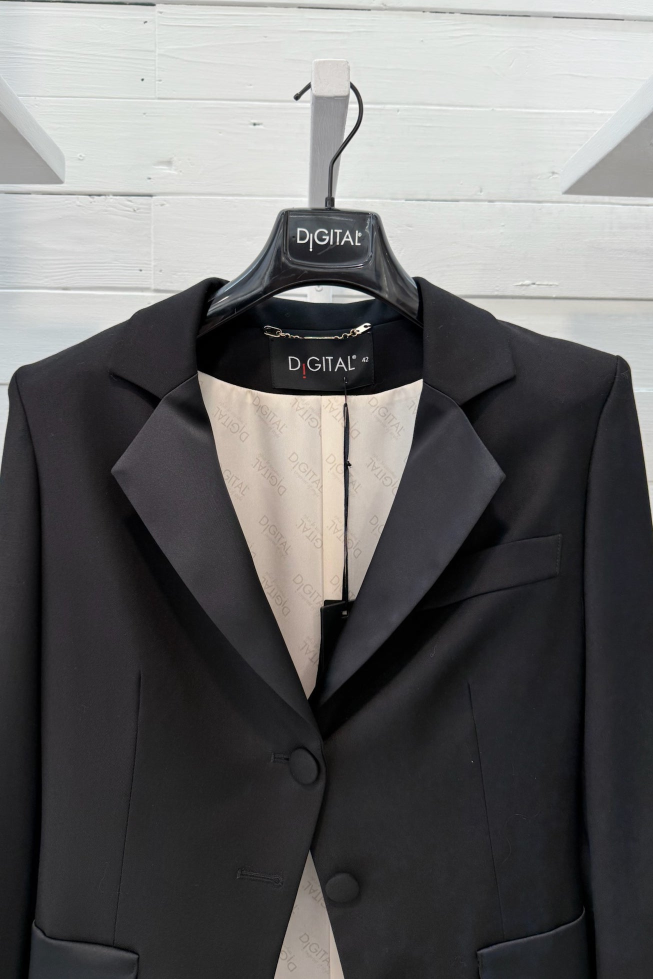 Giacca con revers in raso