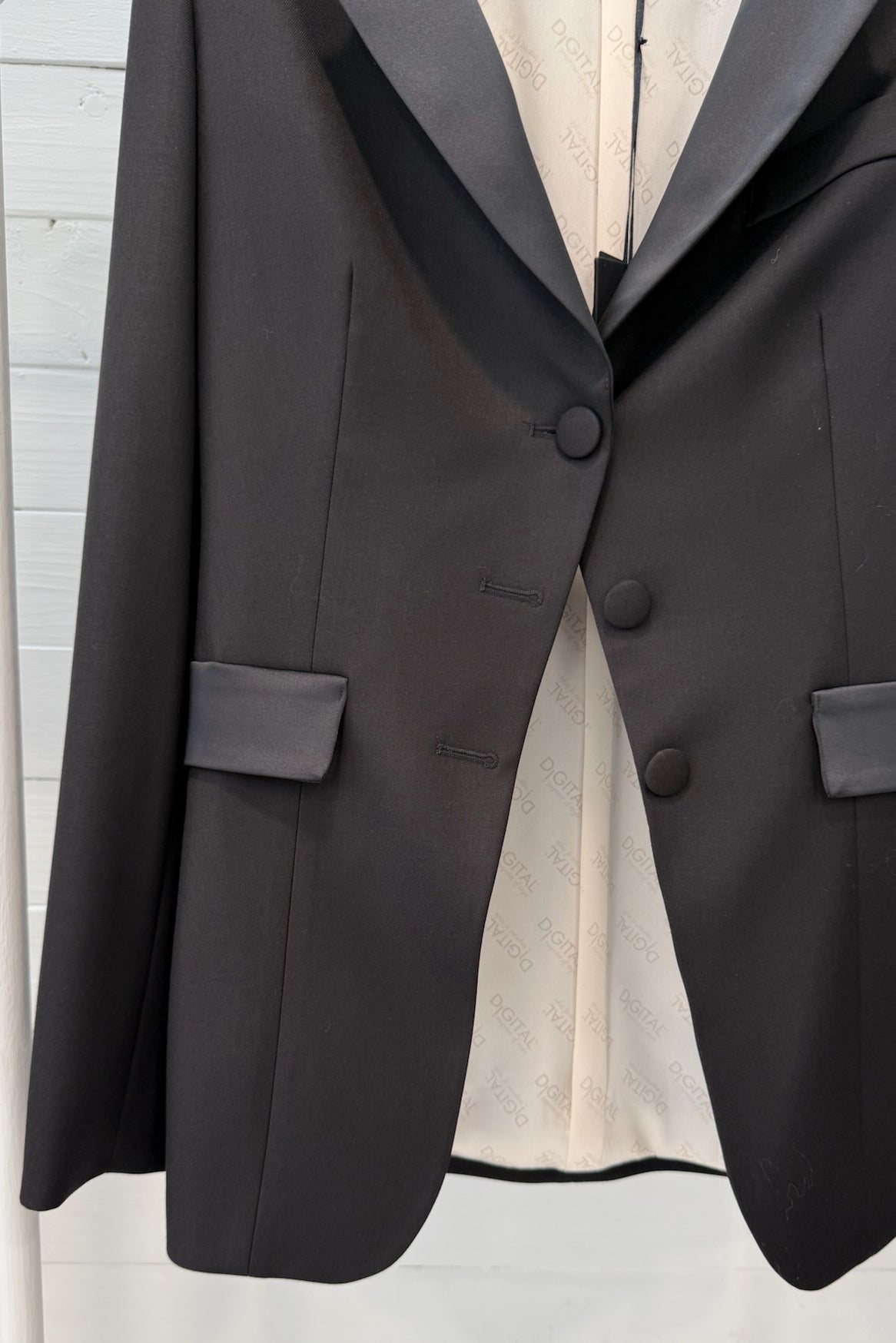 Giacca con revers in raso