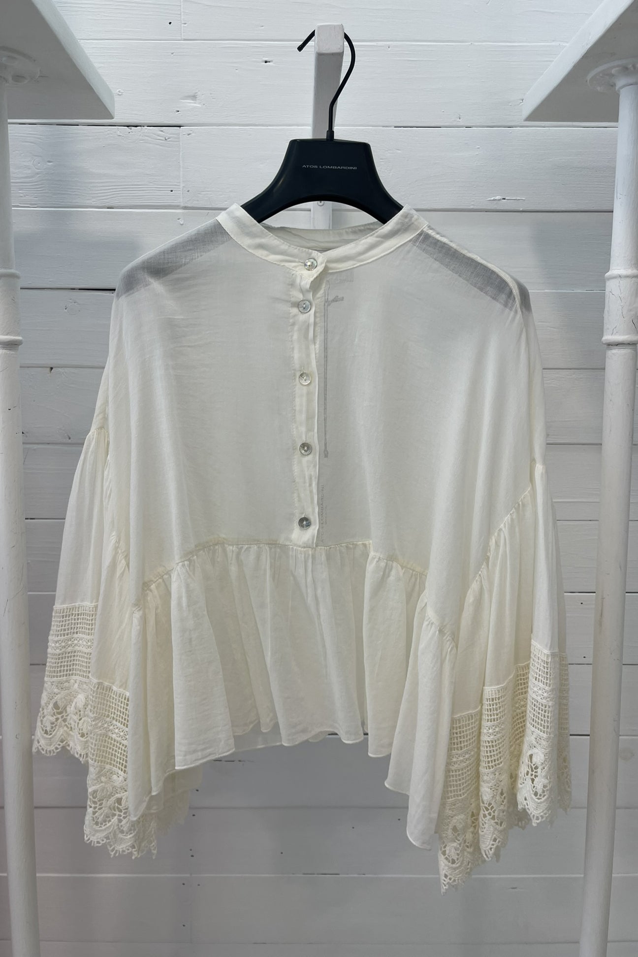Camicia ampia con dettagli in pizzo