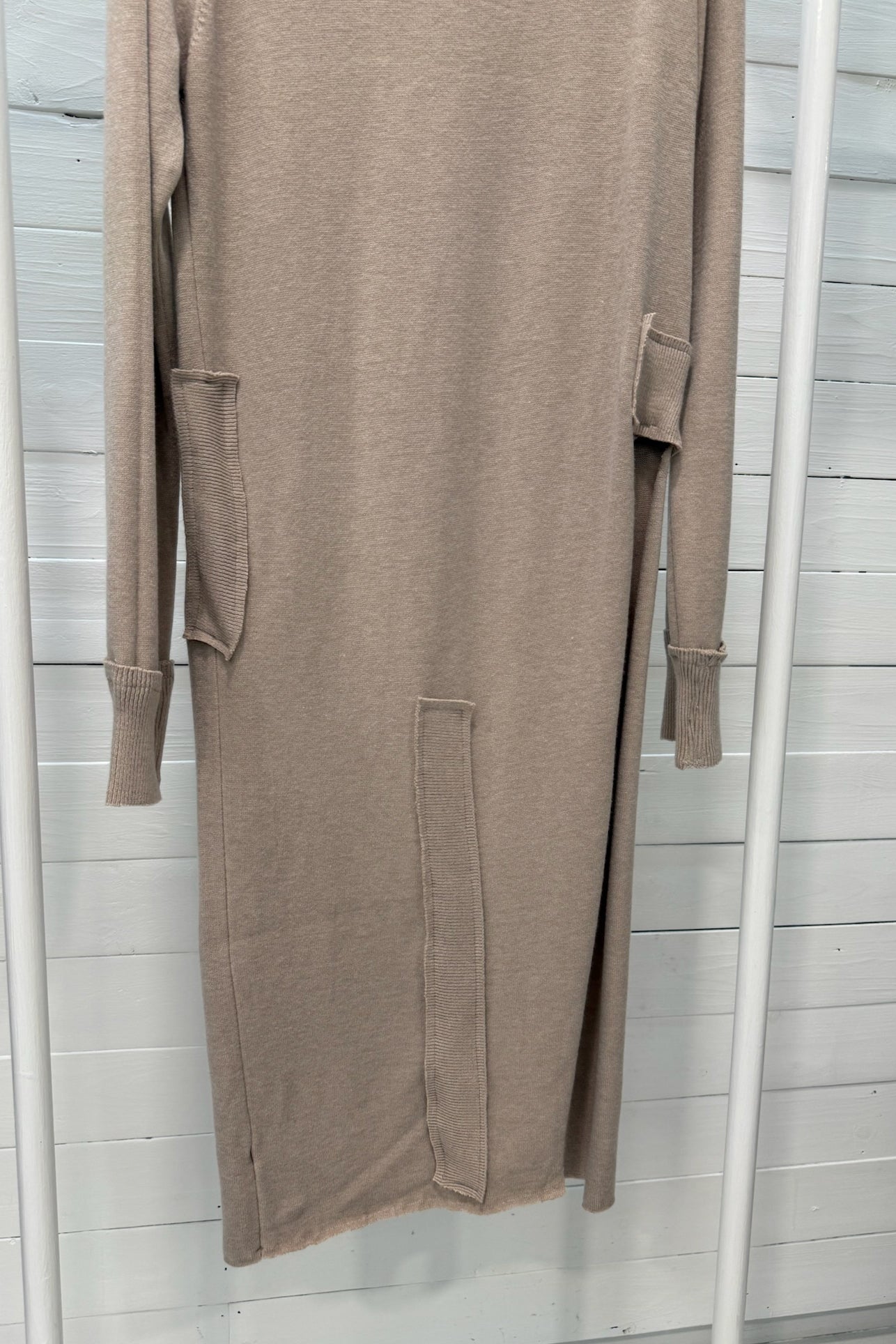 Maglia lunga con spacco