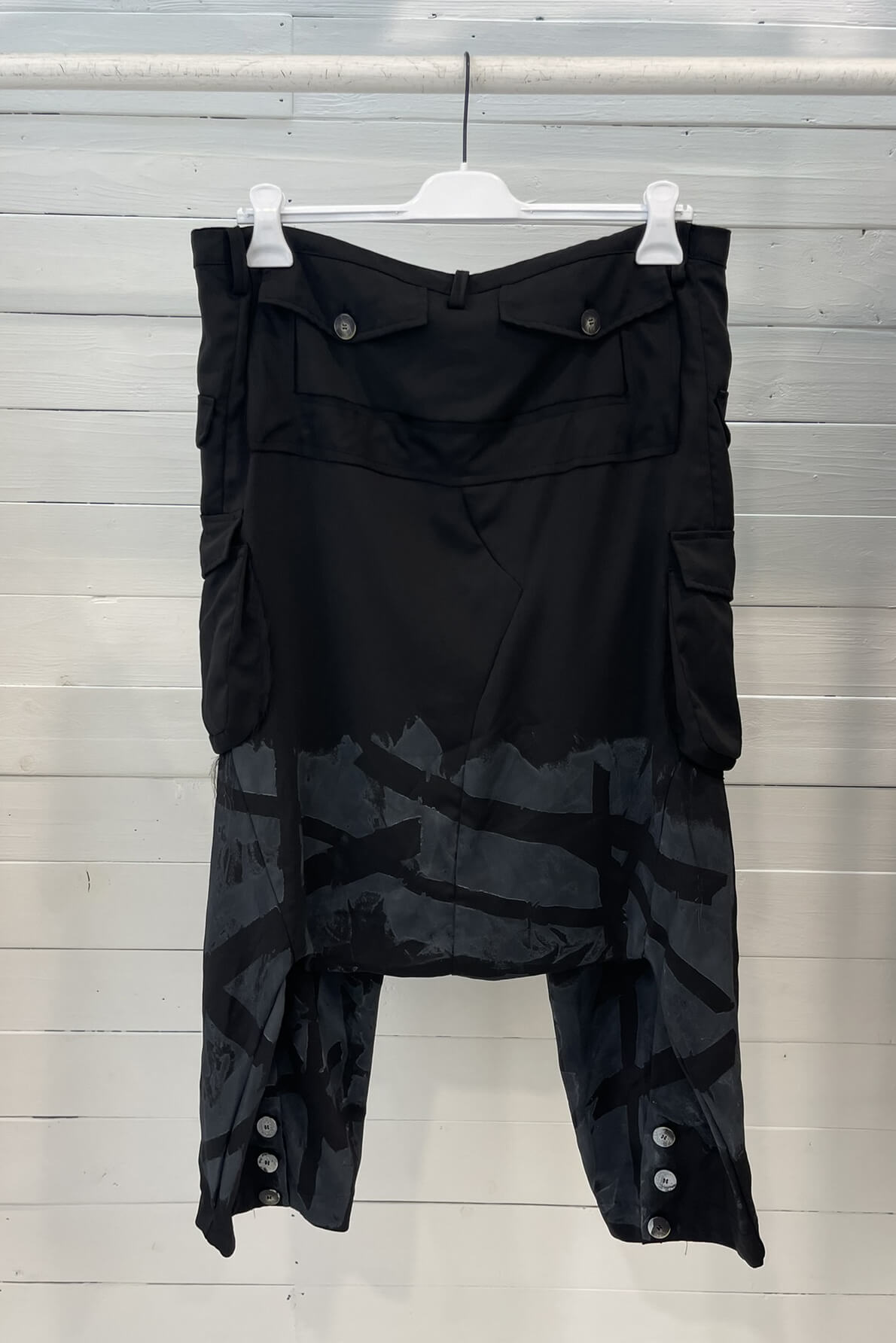 Pantalone cargo dipinto a mano