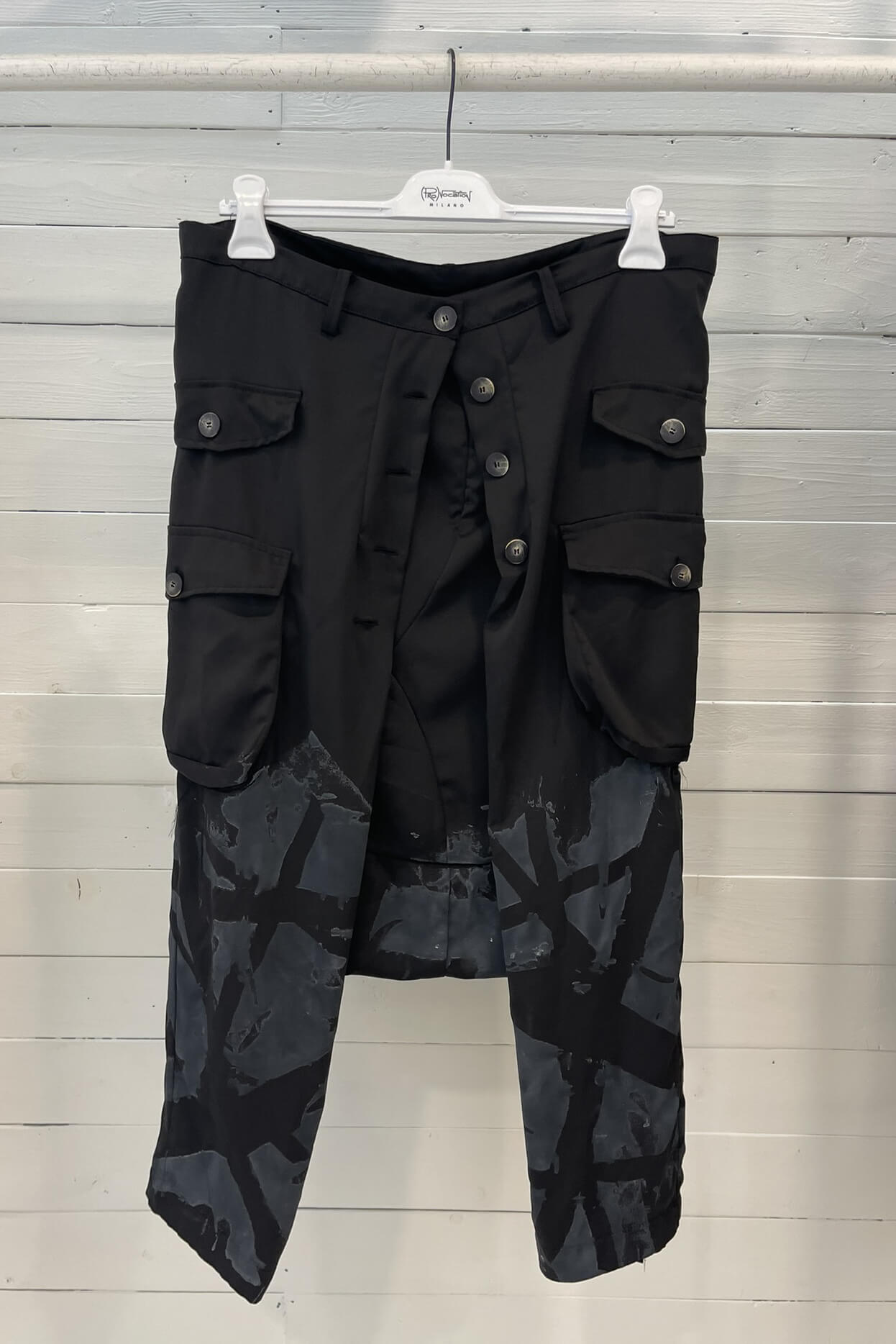 Pantalone cargo dipinto a mano