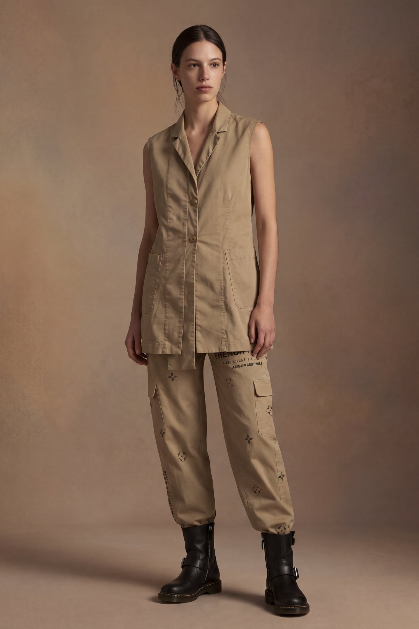 Pantalone Cargo con Stampe Grafiche