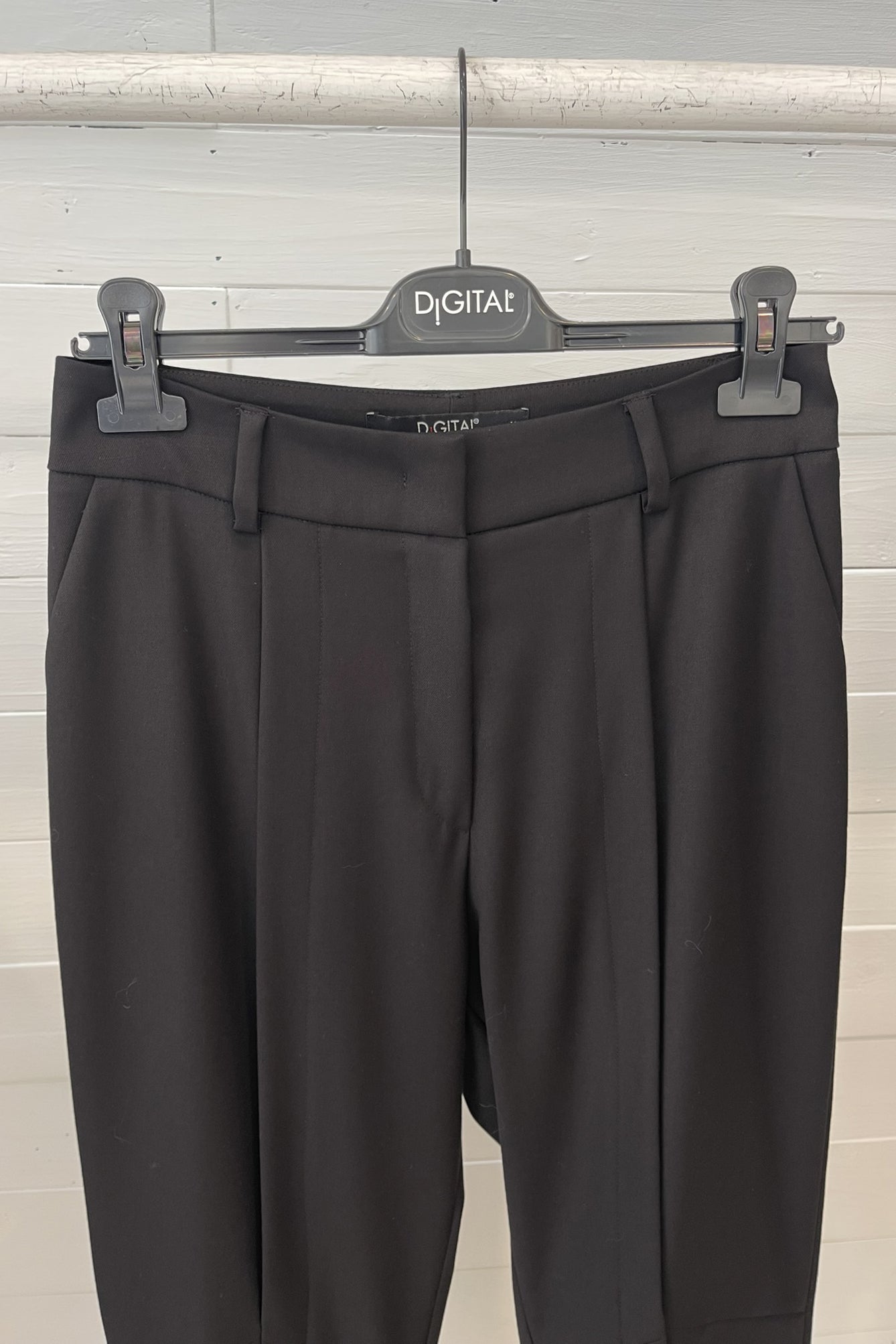 Pantaloni dritti