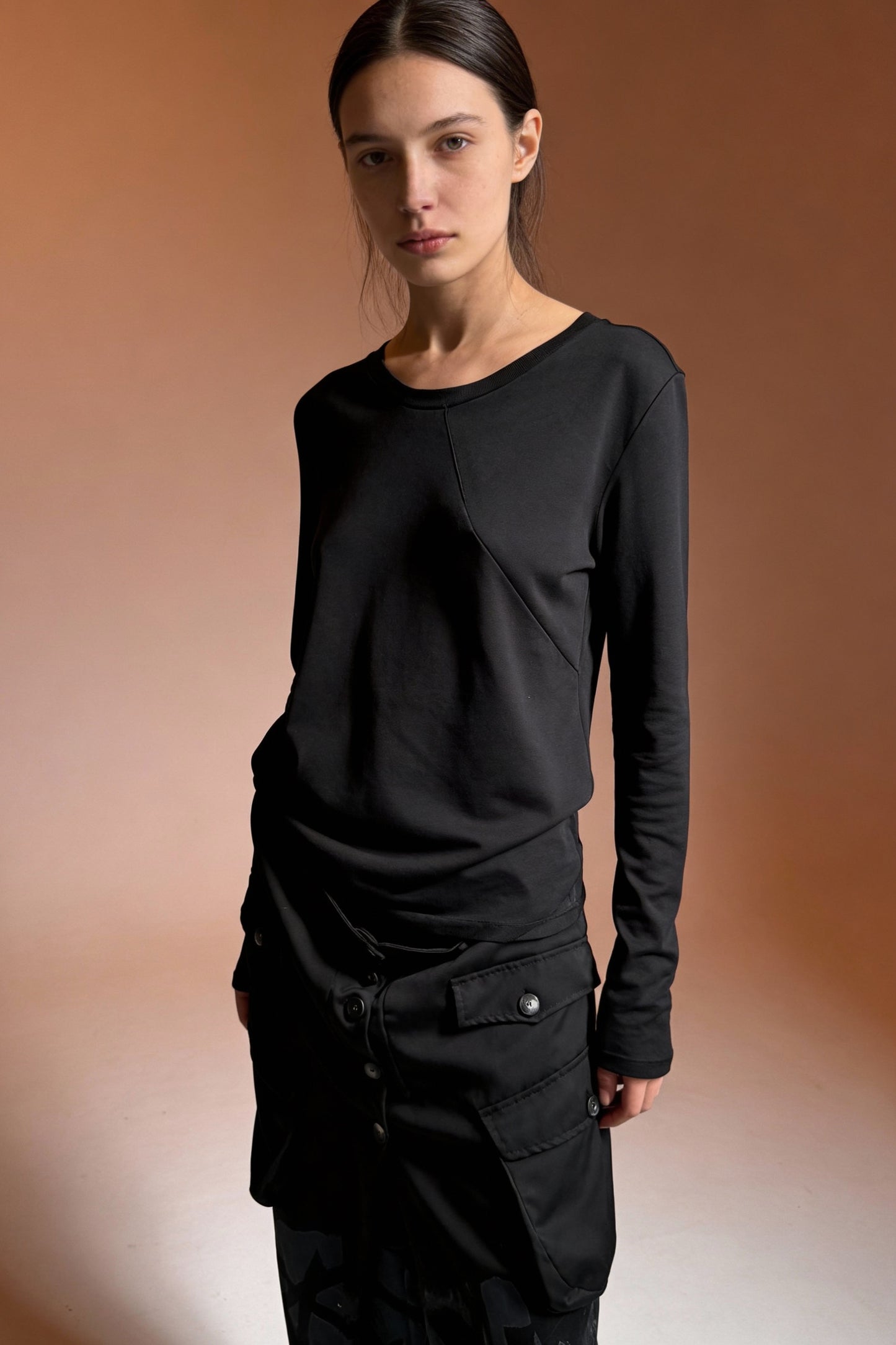 Pantalone cargo decostruito