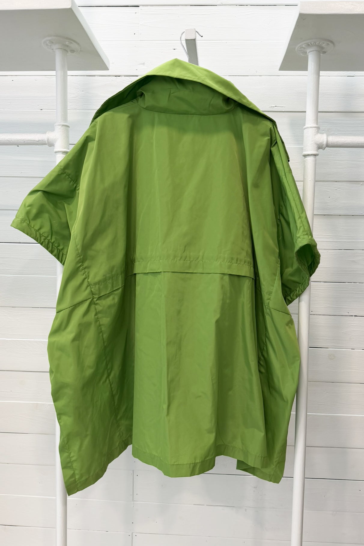 Mantella tecnica con zip