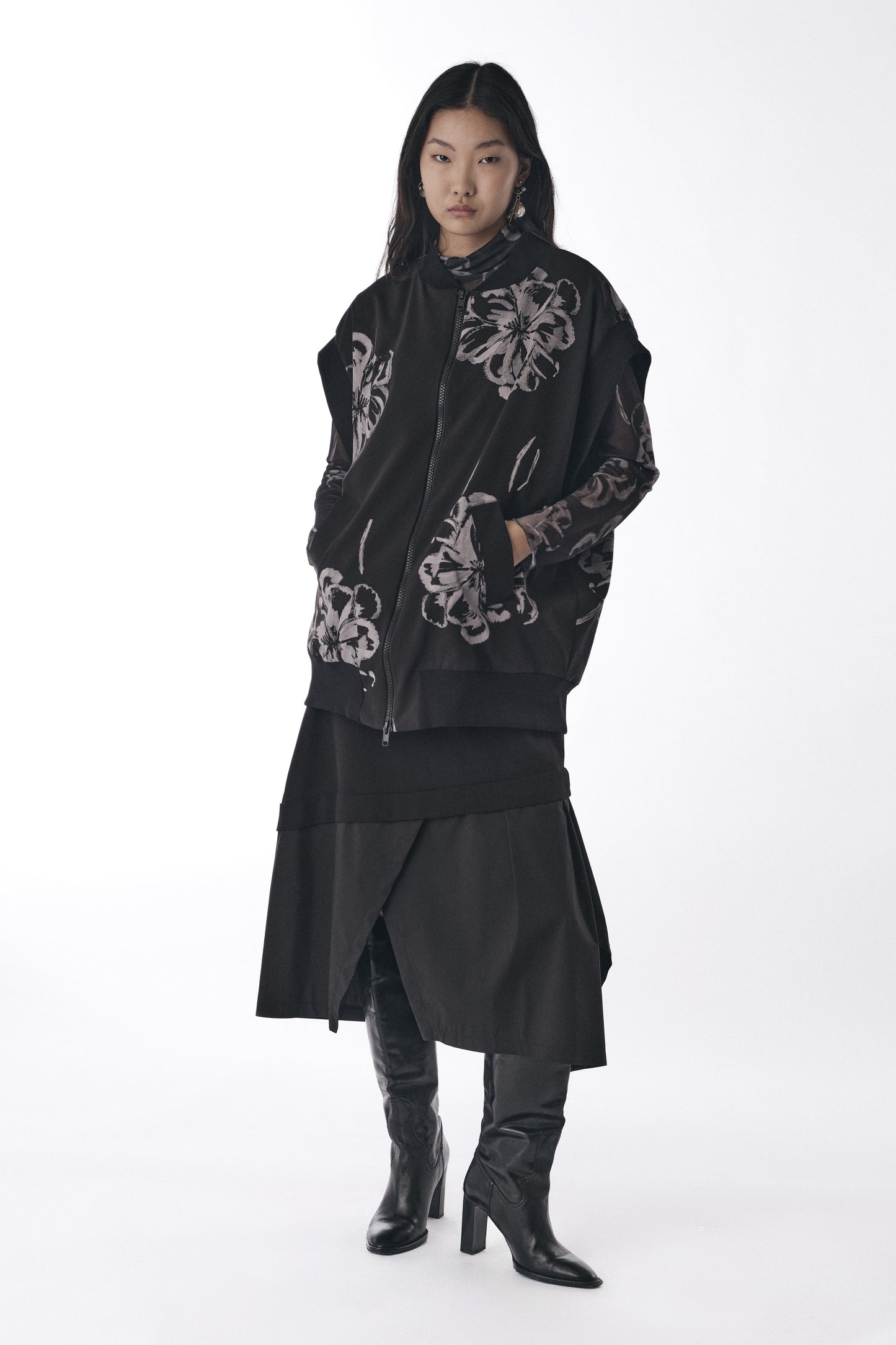 Bomber smanicato con motivo floreale