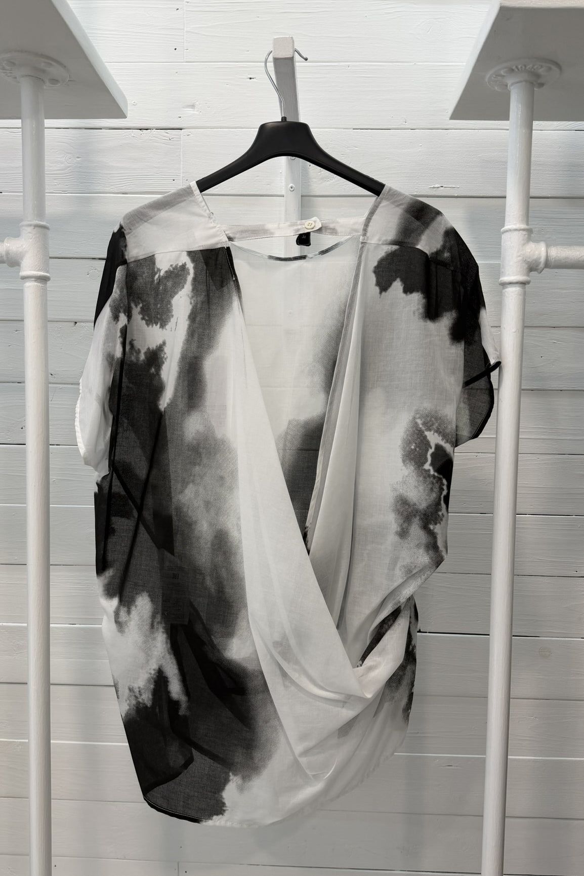 Blusa sfumata bicolor con scollo