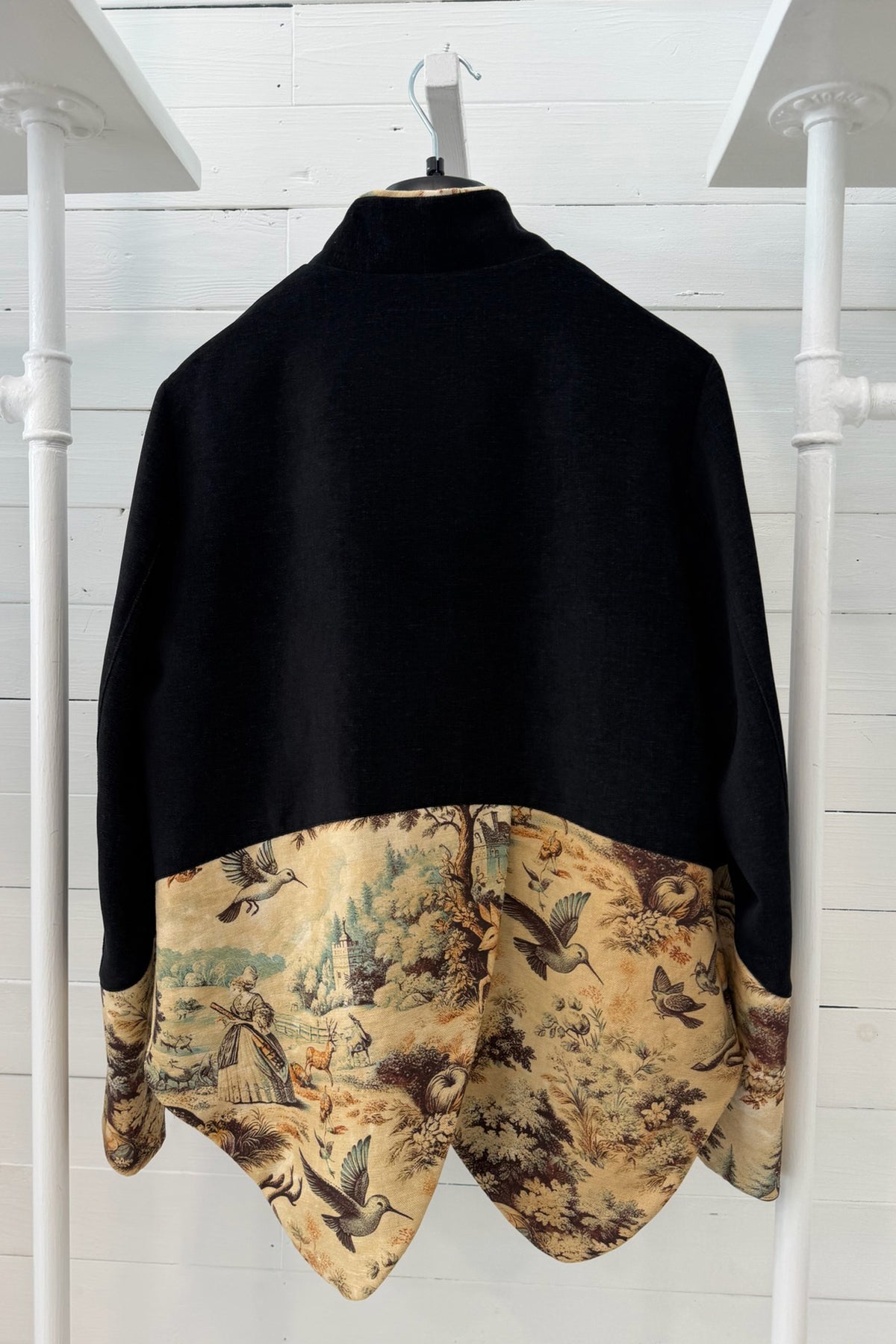 Giacca ricamata con inserti tapestry