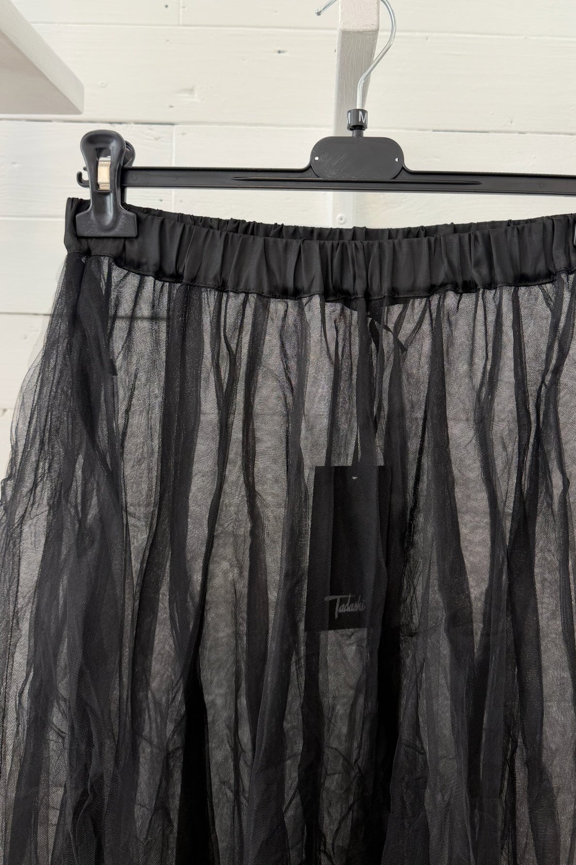 Gonna Ampia in Tulle con Applicazioni Geometriche