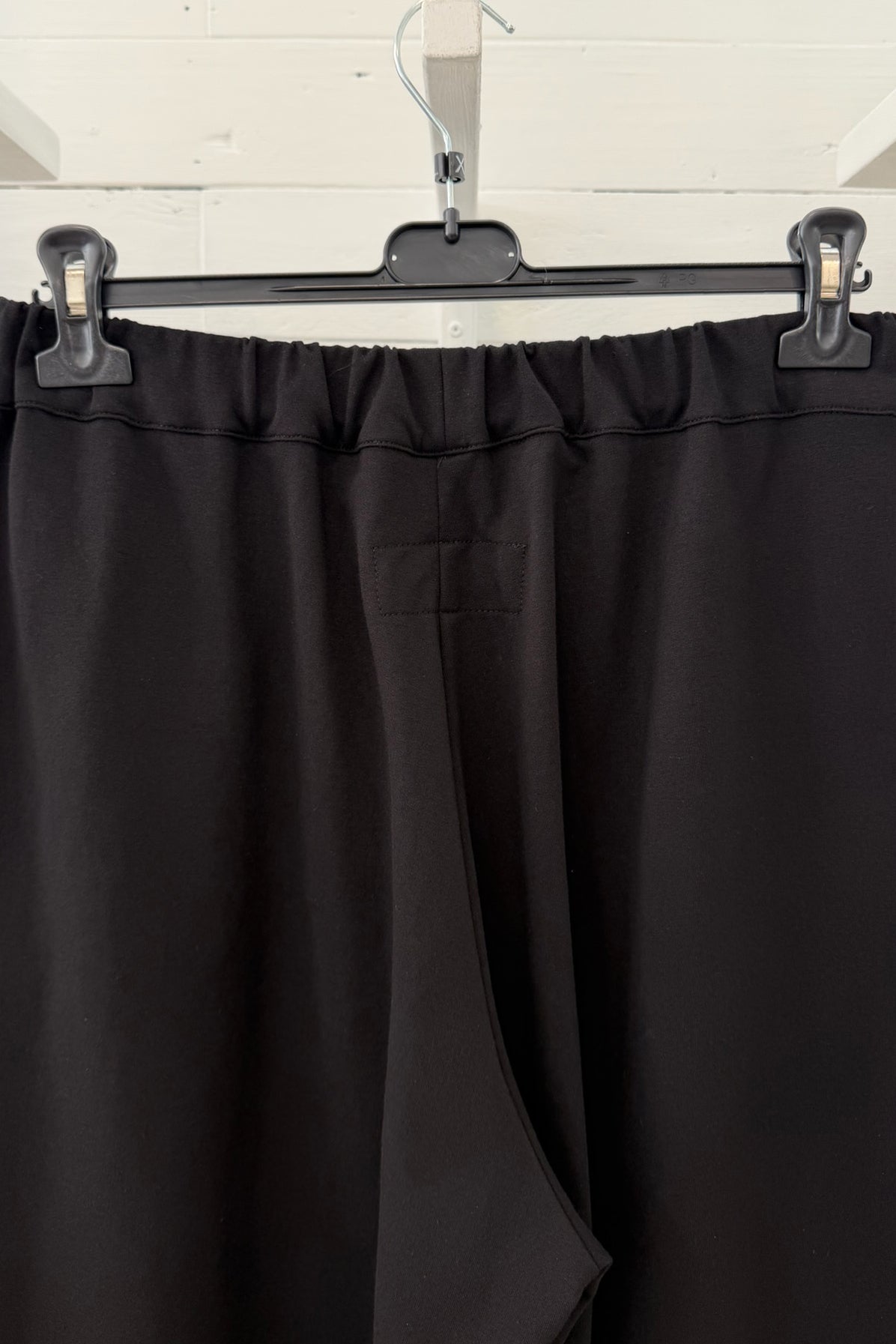 Pantalone con Inserti in Tessuto Tecnico