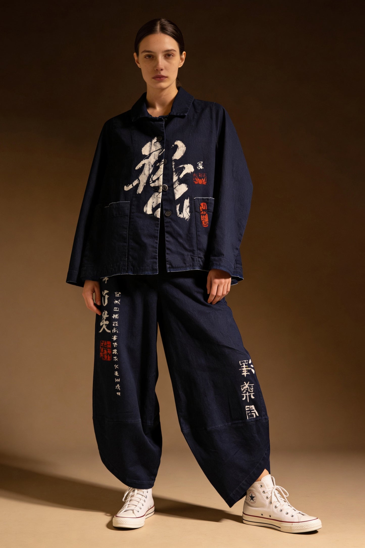 Pantalone Effetto Jeans con Stampe Grafiche