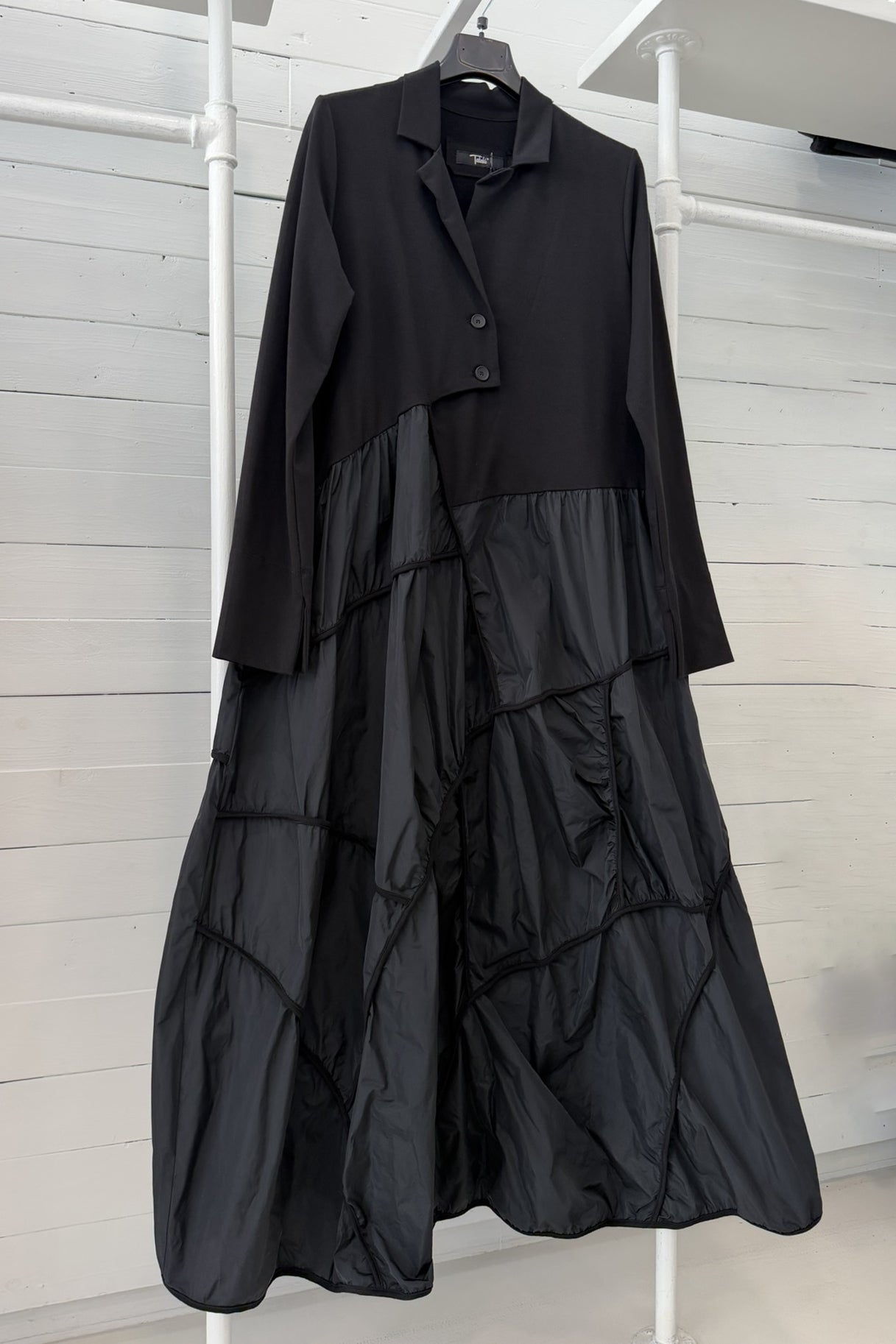 Abito Lungo con Corpino Blazer e Gonna Tecnica