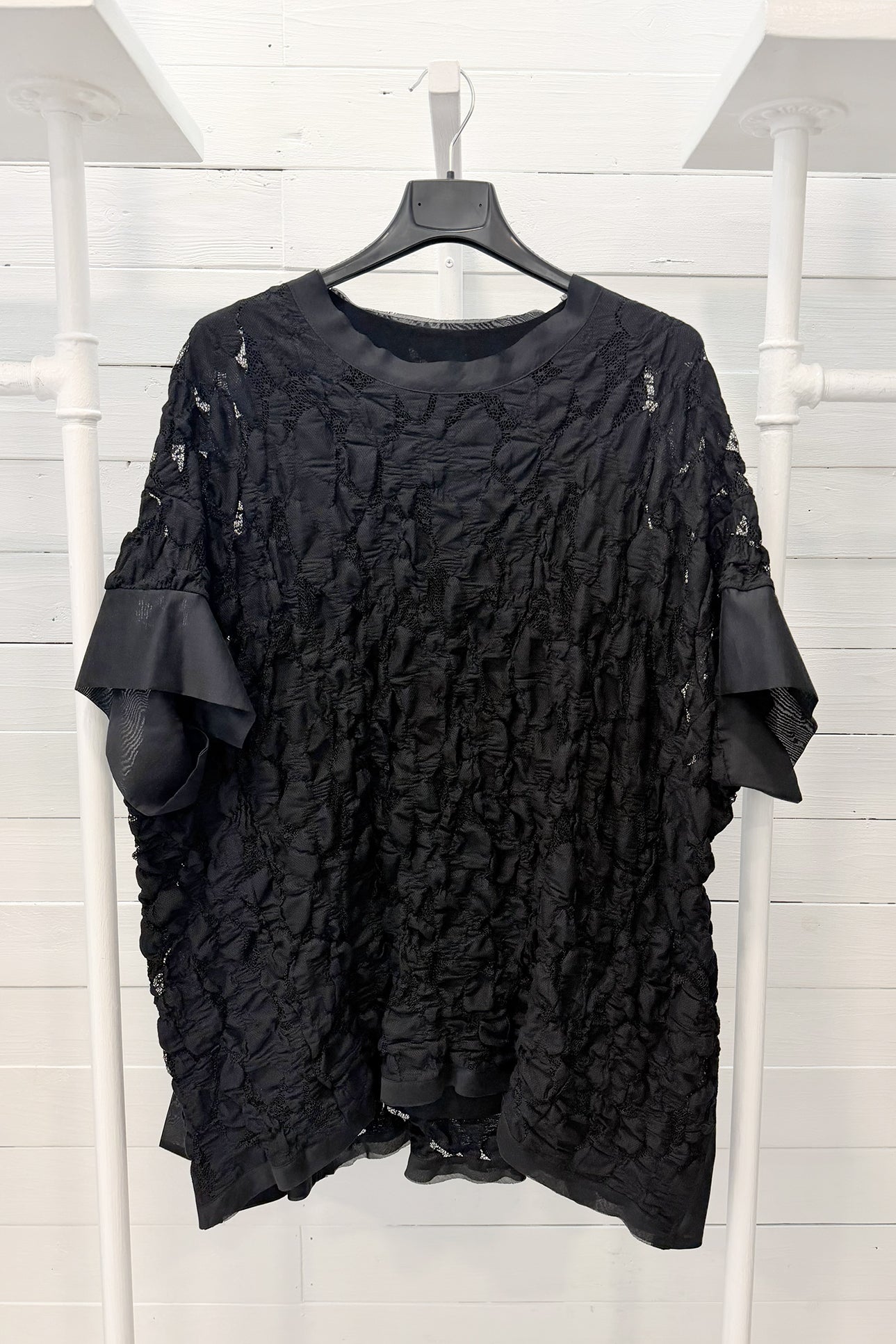 Blusa in pizzo strutturato