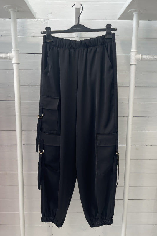 Pantalone cargo in viscosa