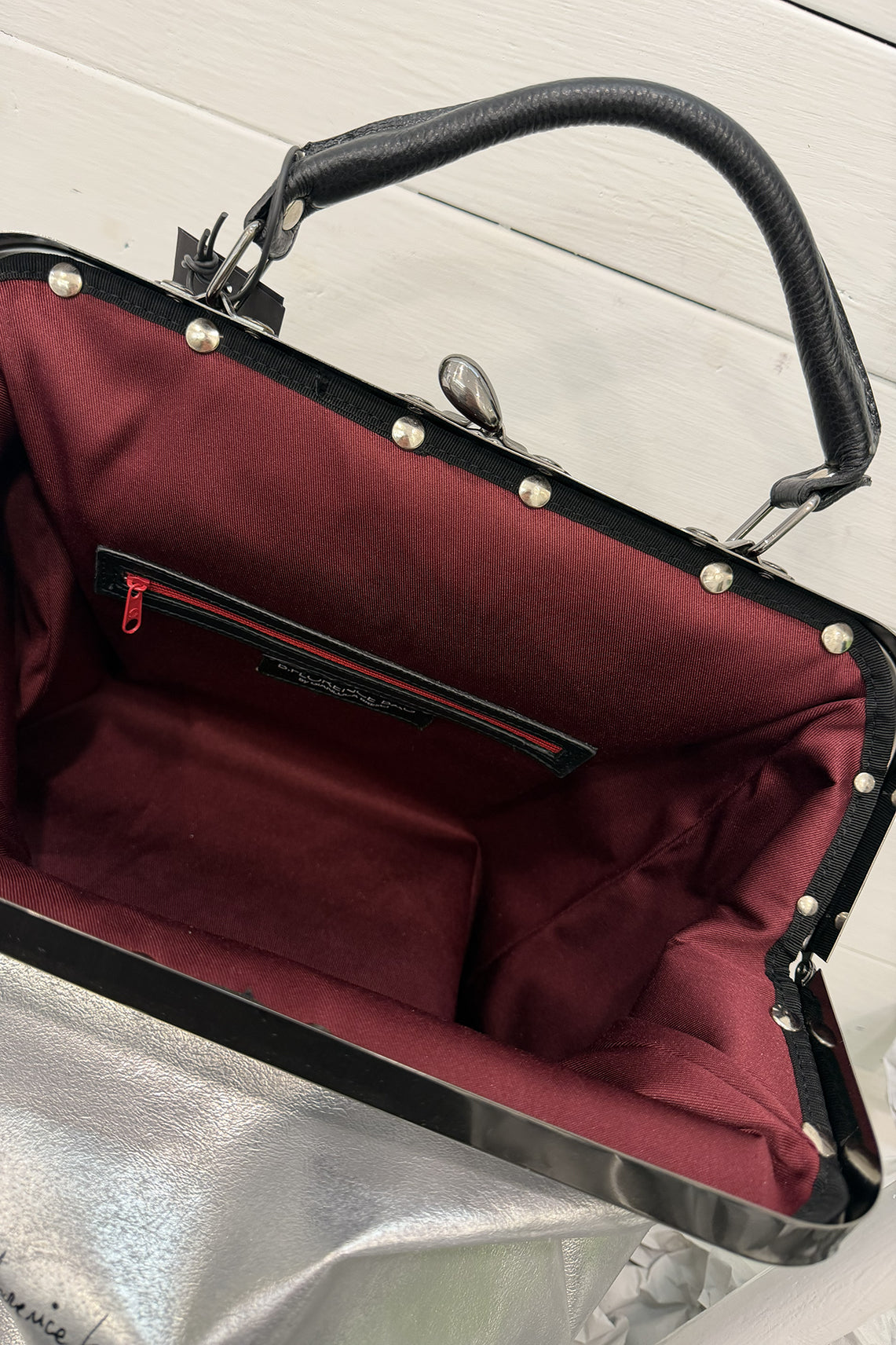 Borsa media tag