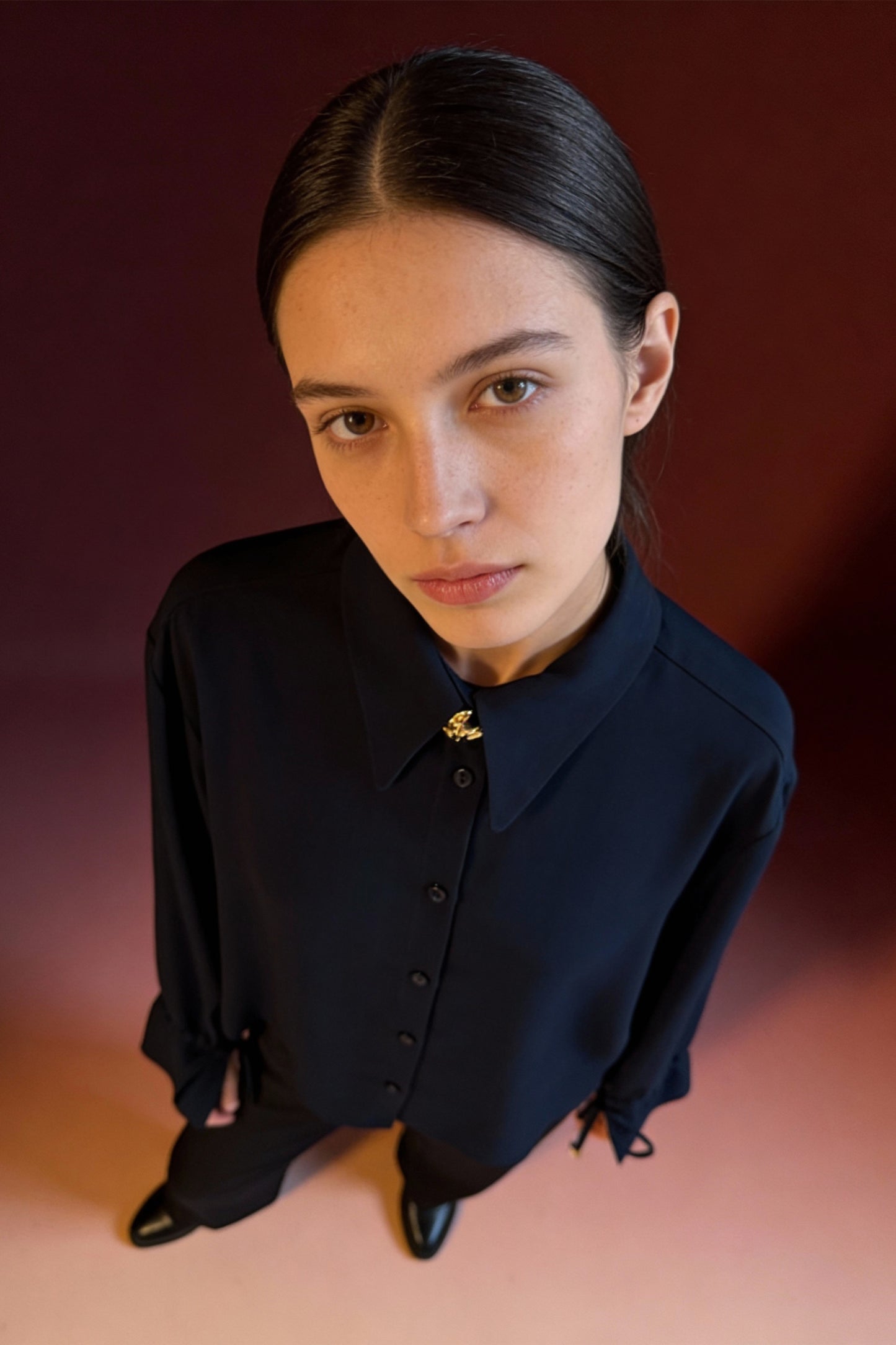 Camicia con bottone gioiello