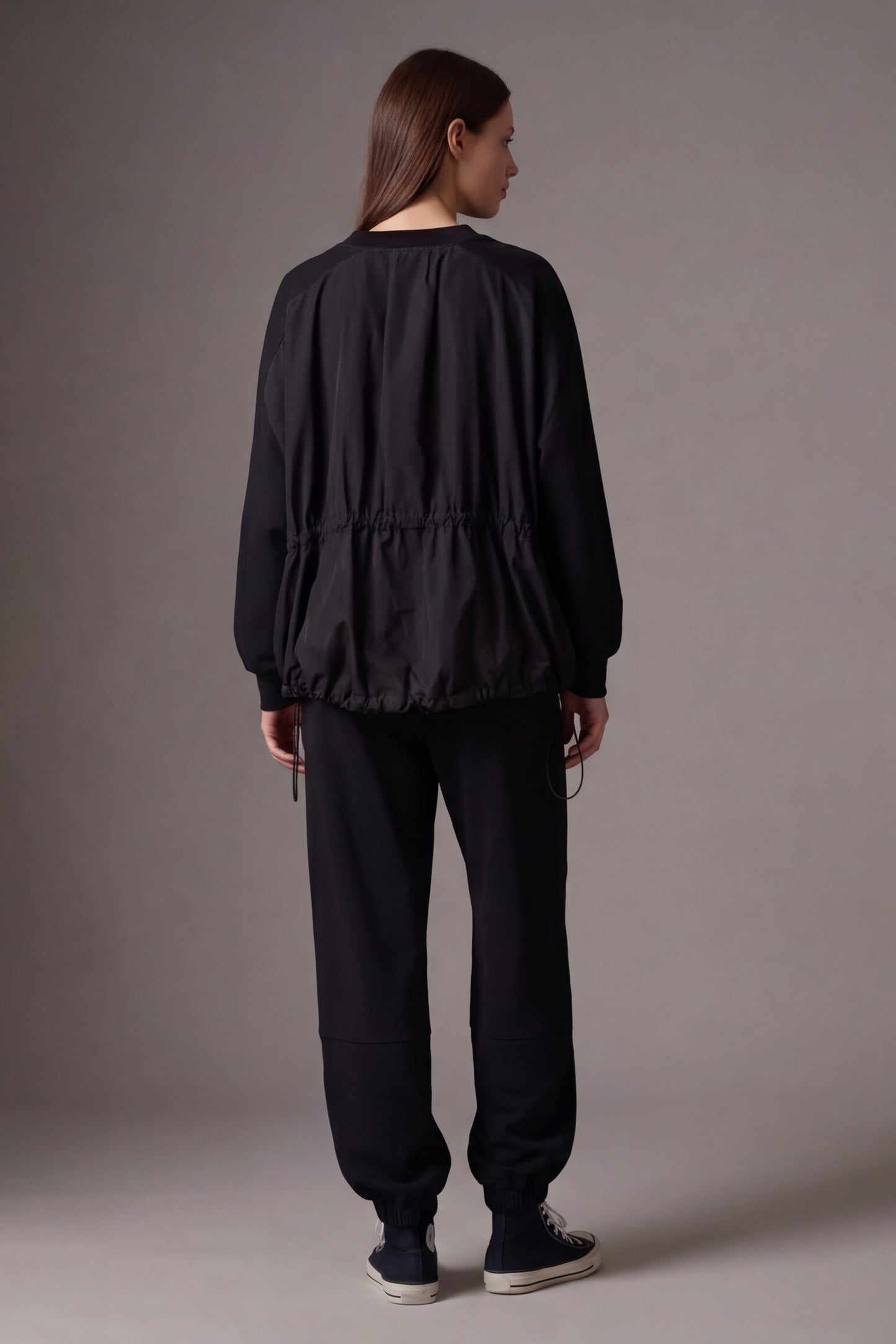 Pantalone jogger con fondo elasticizzato