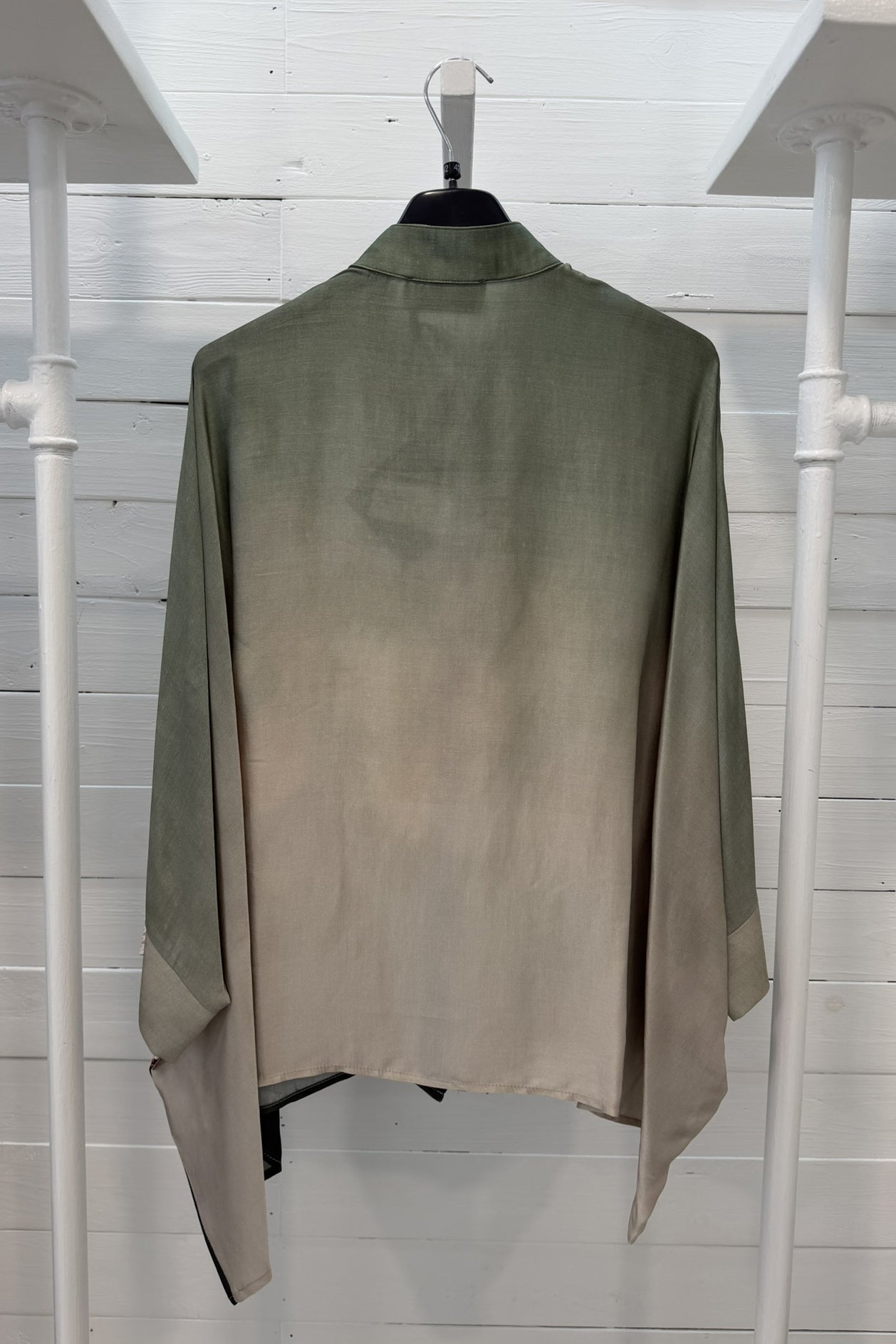Camicia floreale sfumata