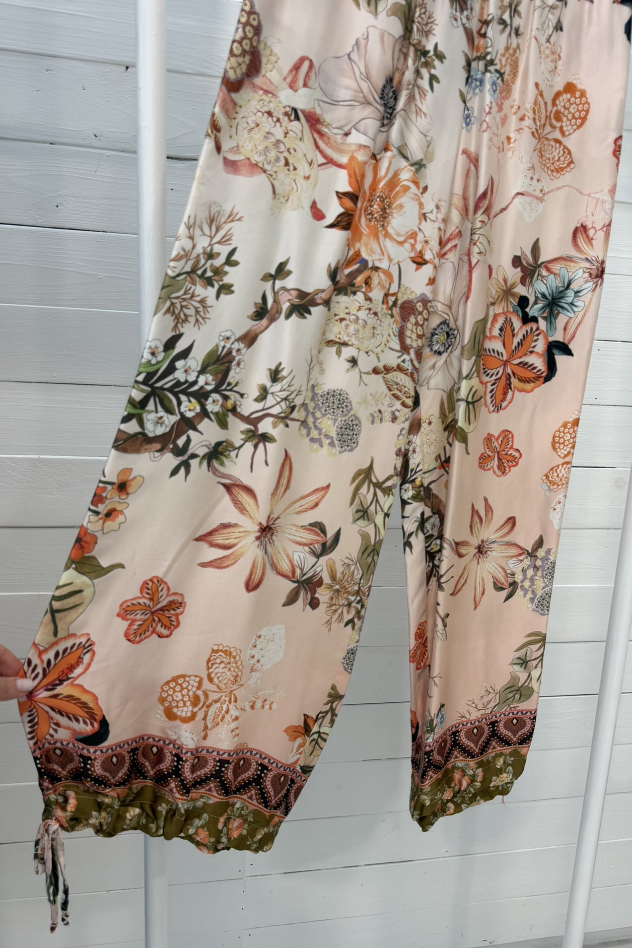 Pantalone fantasia floreale in viscosa