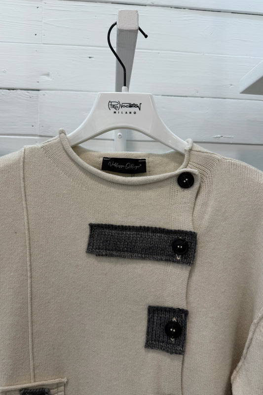 Maglia dettagli bottoni