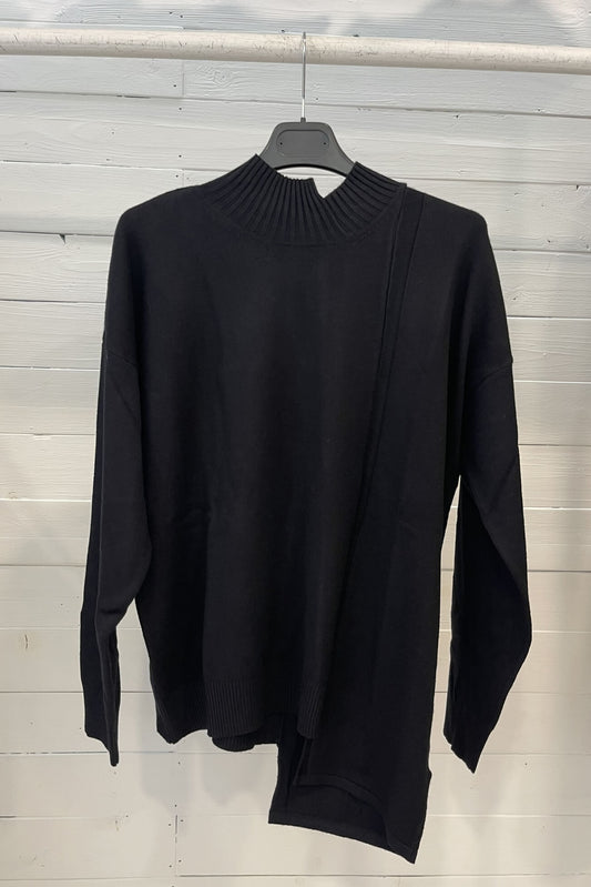 Maglione asimmetrico