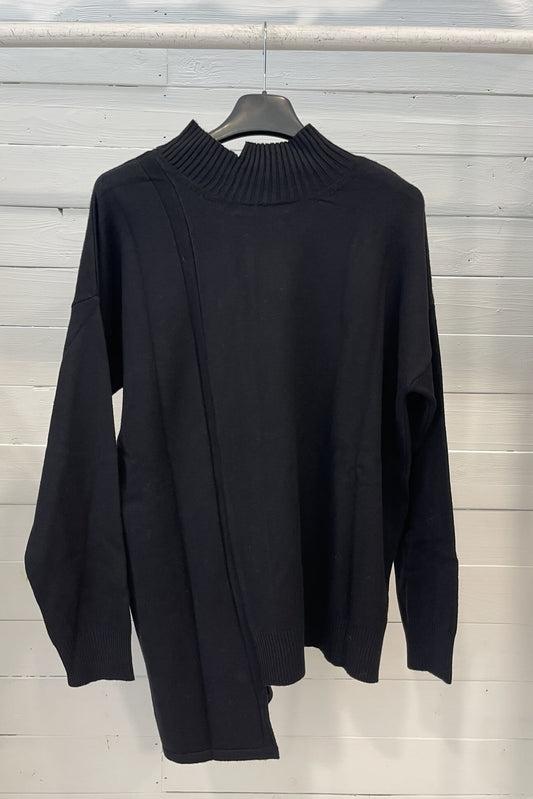 Maglione asimmetrico