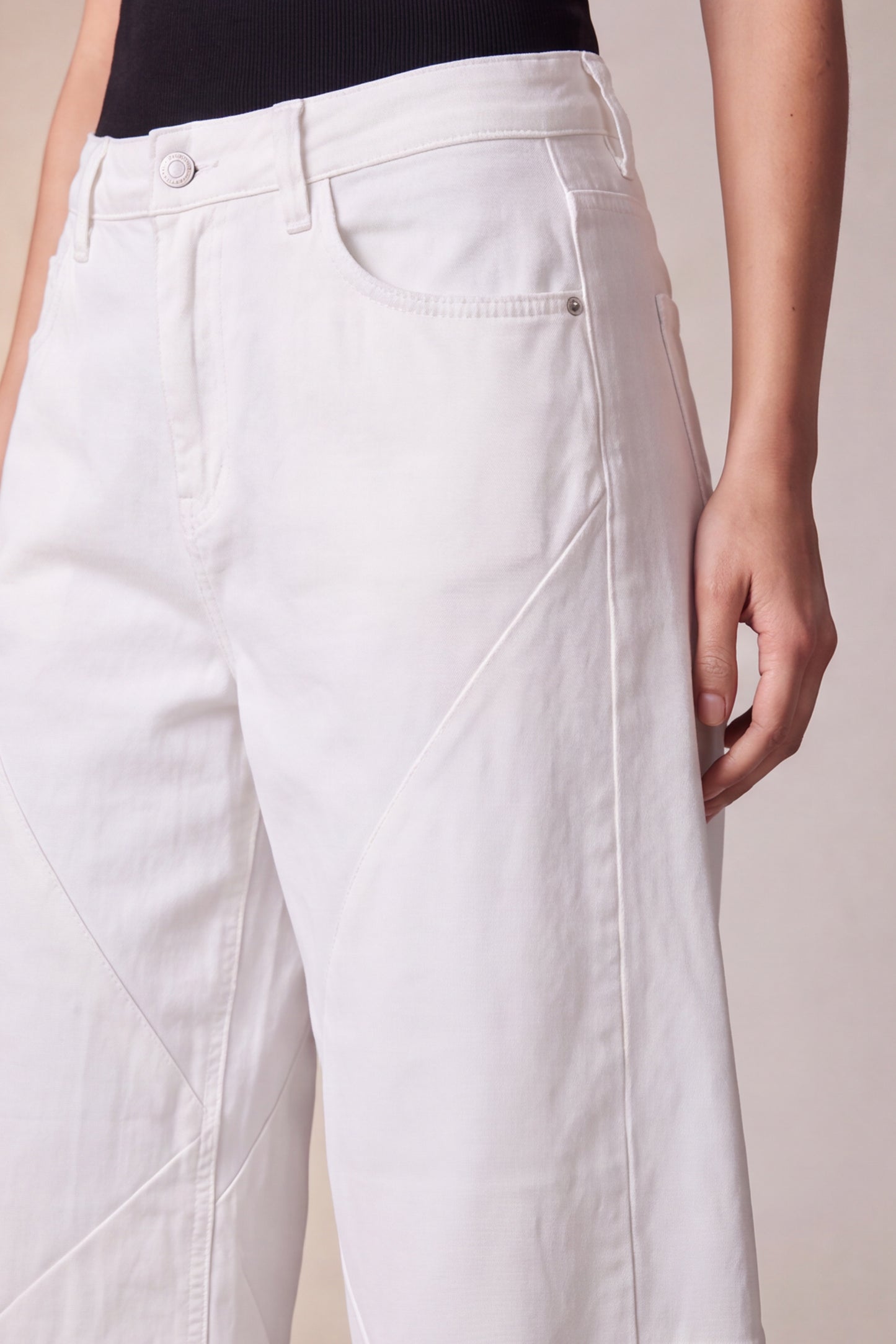 Pantalone Wide Leg con Tagli Geometrici