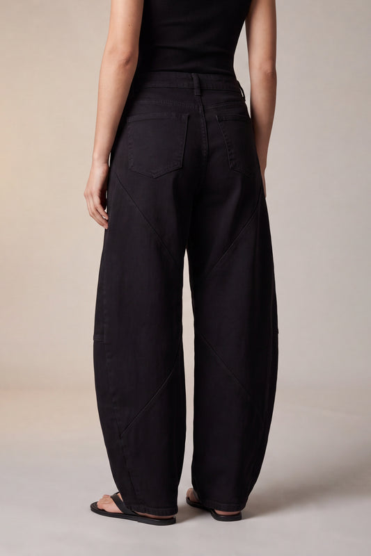 Pantalone wide leg con tagli geometrici