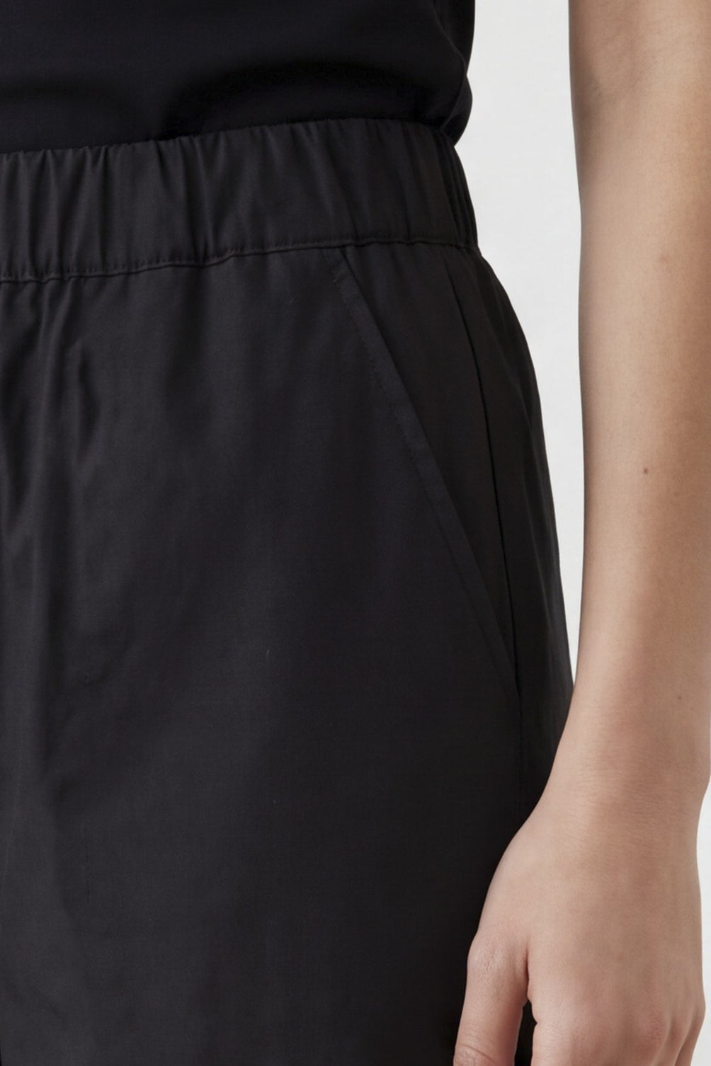 Pantalone ampio