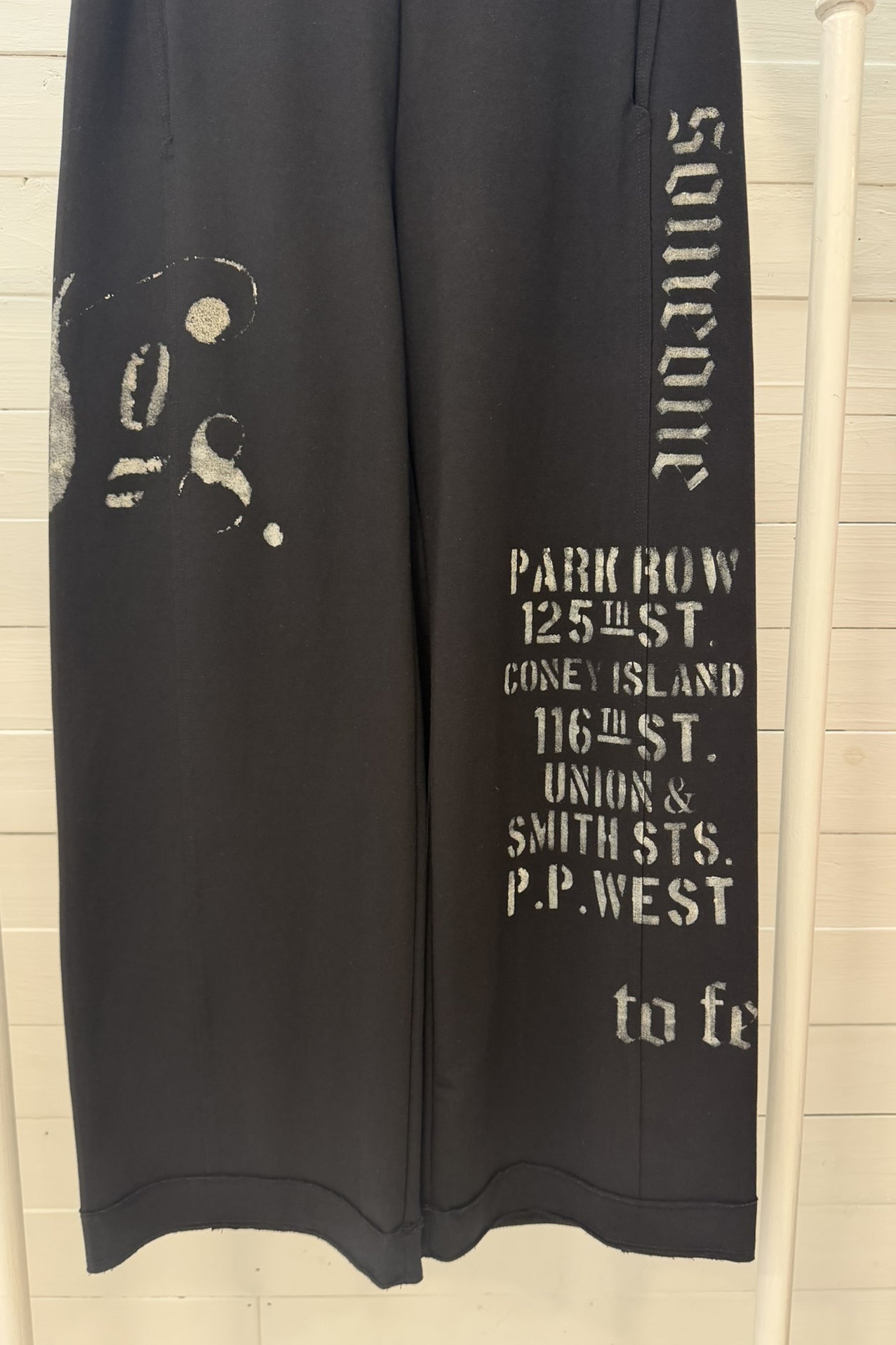 Pantalone stampa grafica