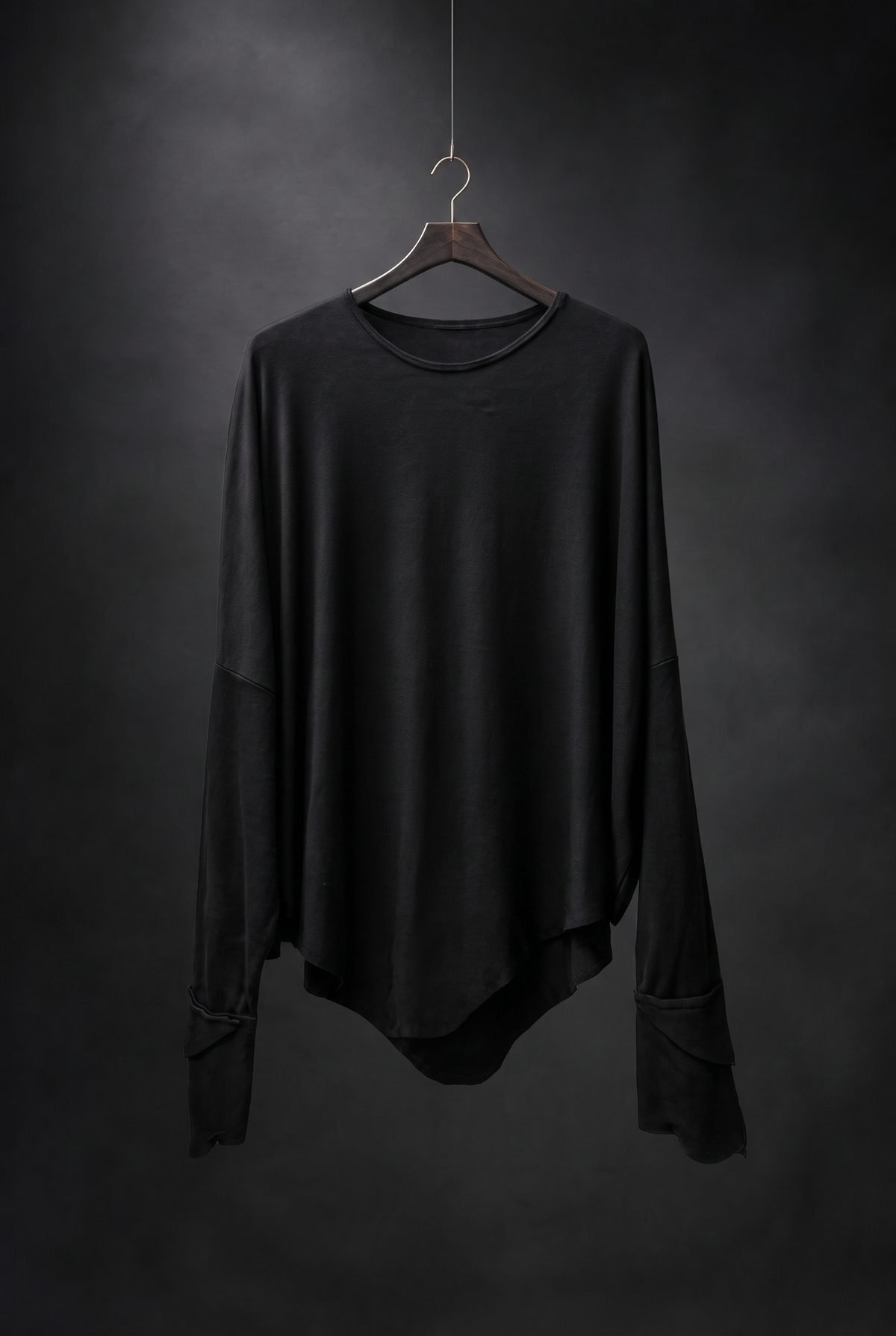 Maglia oversize asimmetrica in lana e viscosa