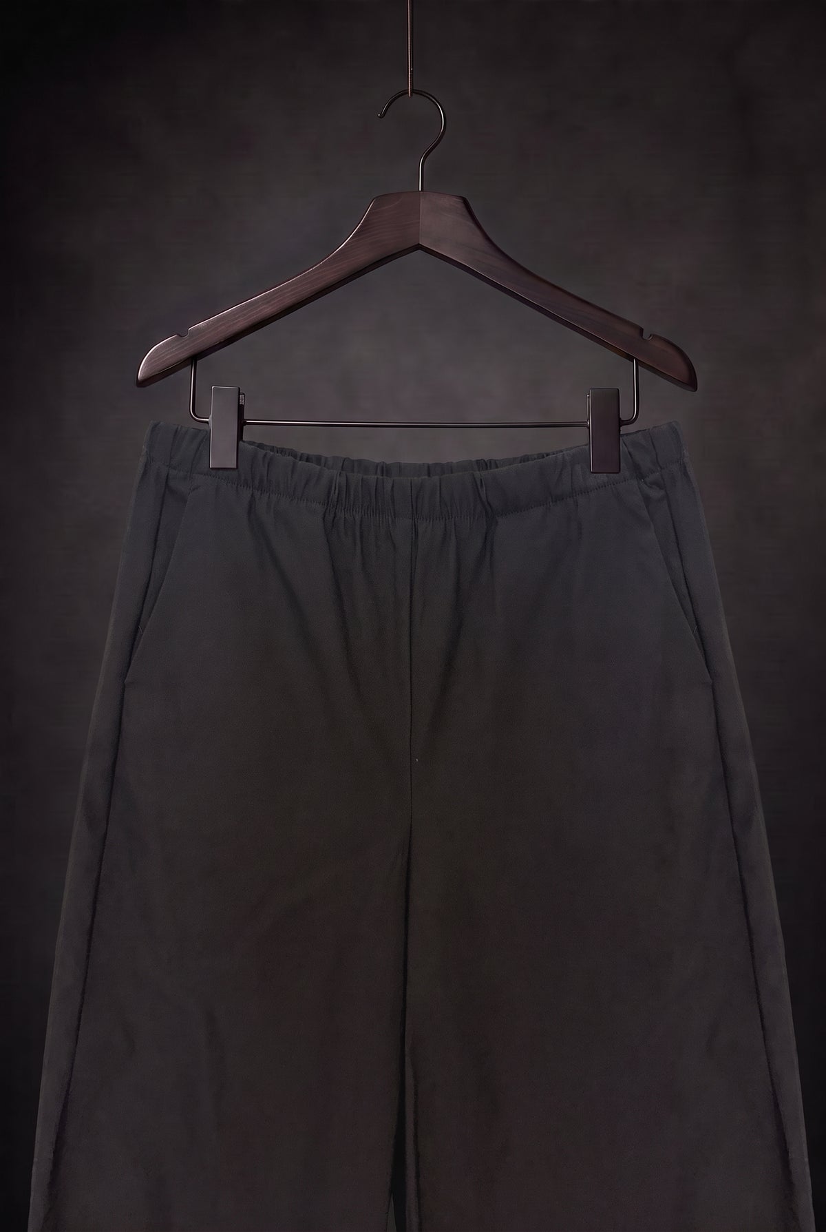 Pantalone ovetto con vita elasticizzata