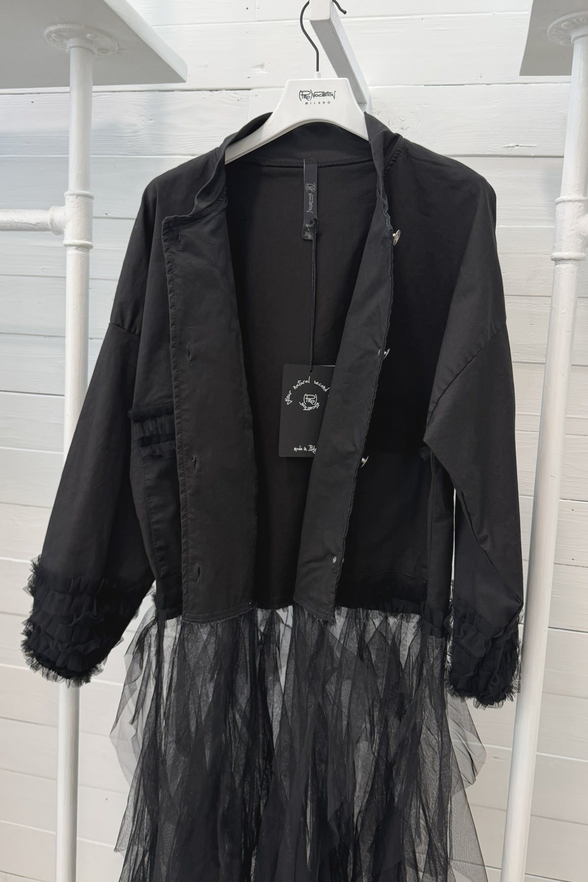 Giacca nera con inserti in tulle