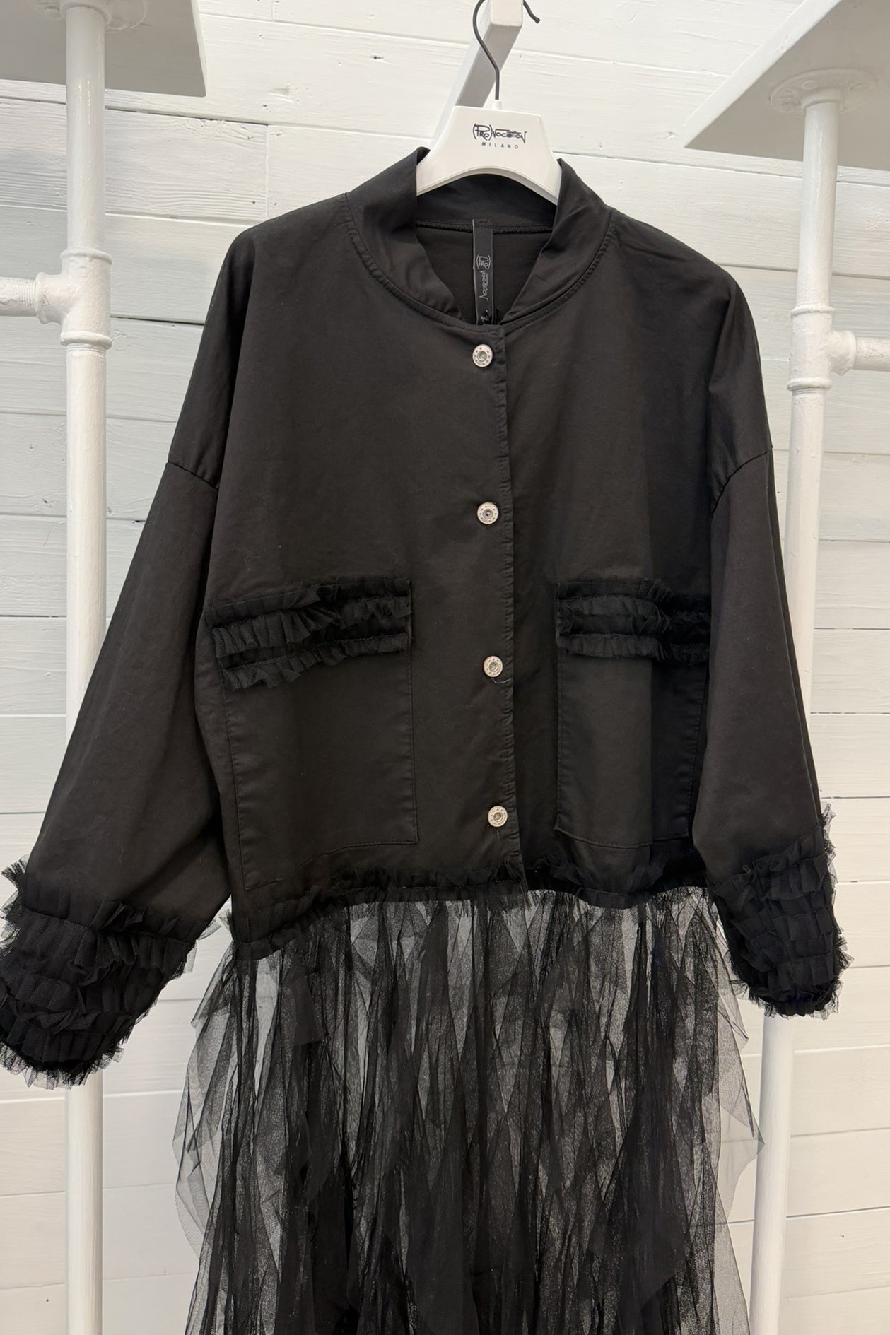 Giacca nera con inserti in tulle