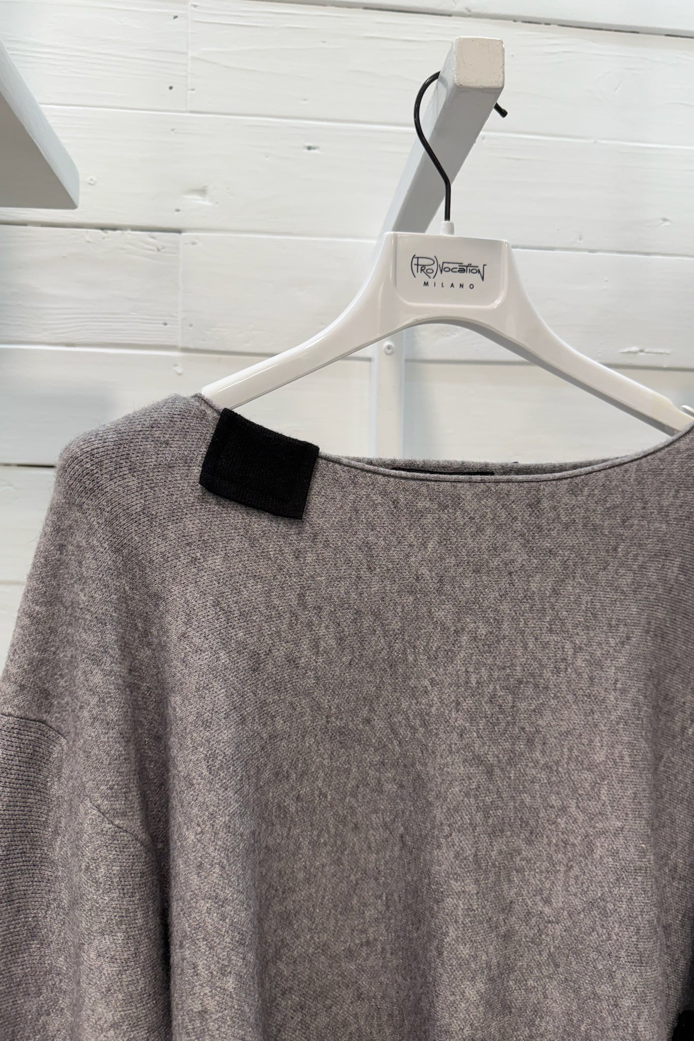 Maglioncino con appplicazioni