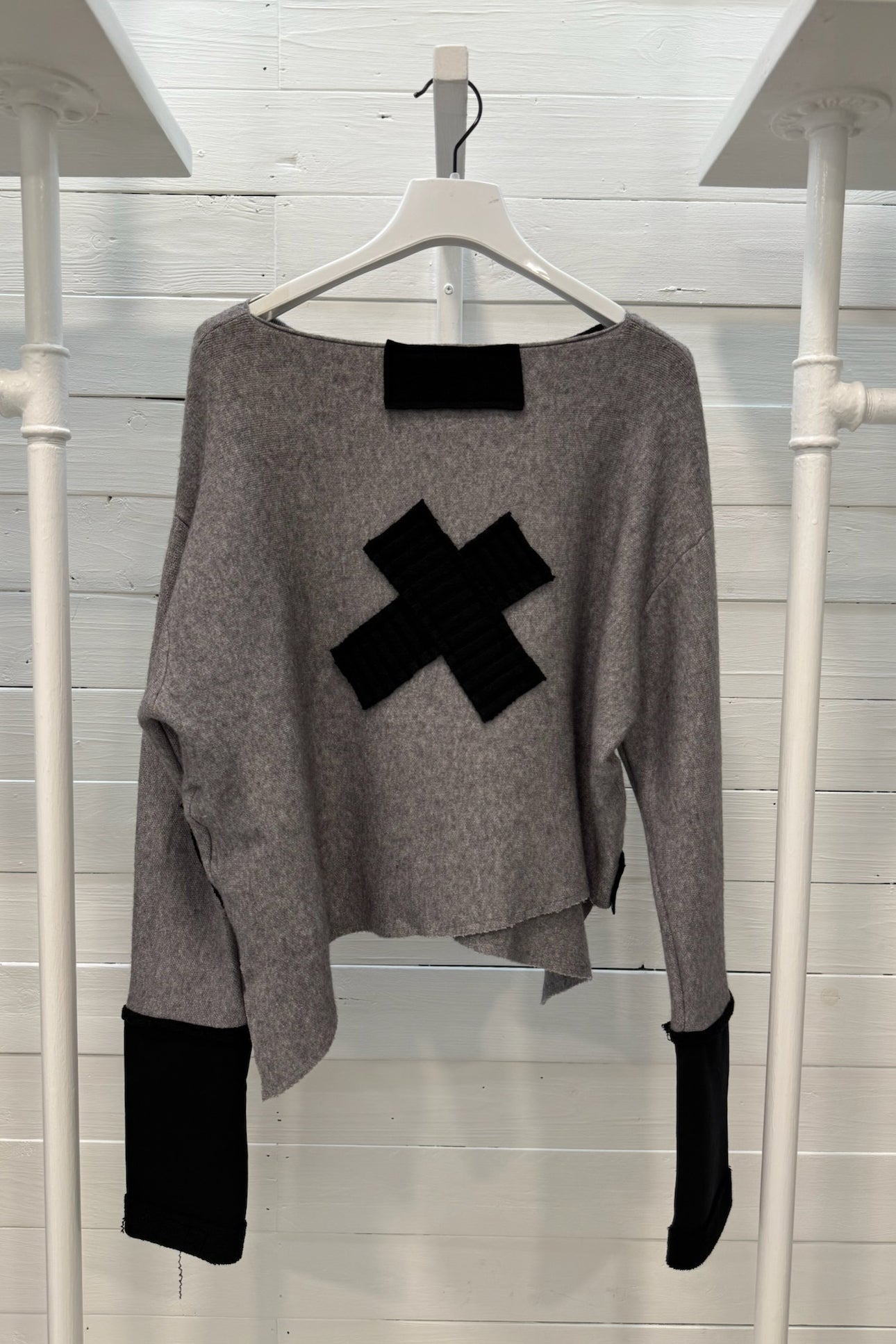 Maglioncino con appplicazioni