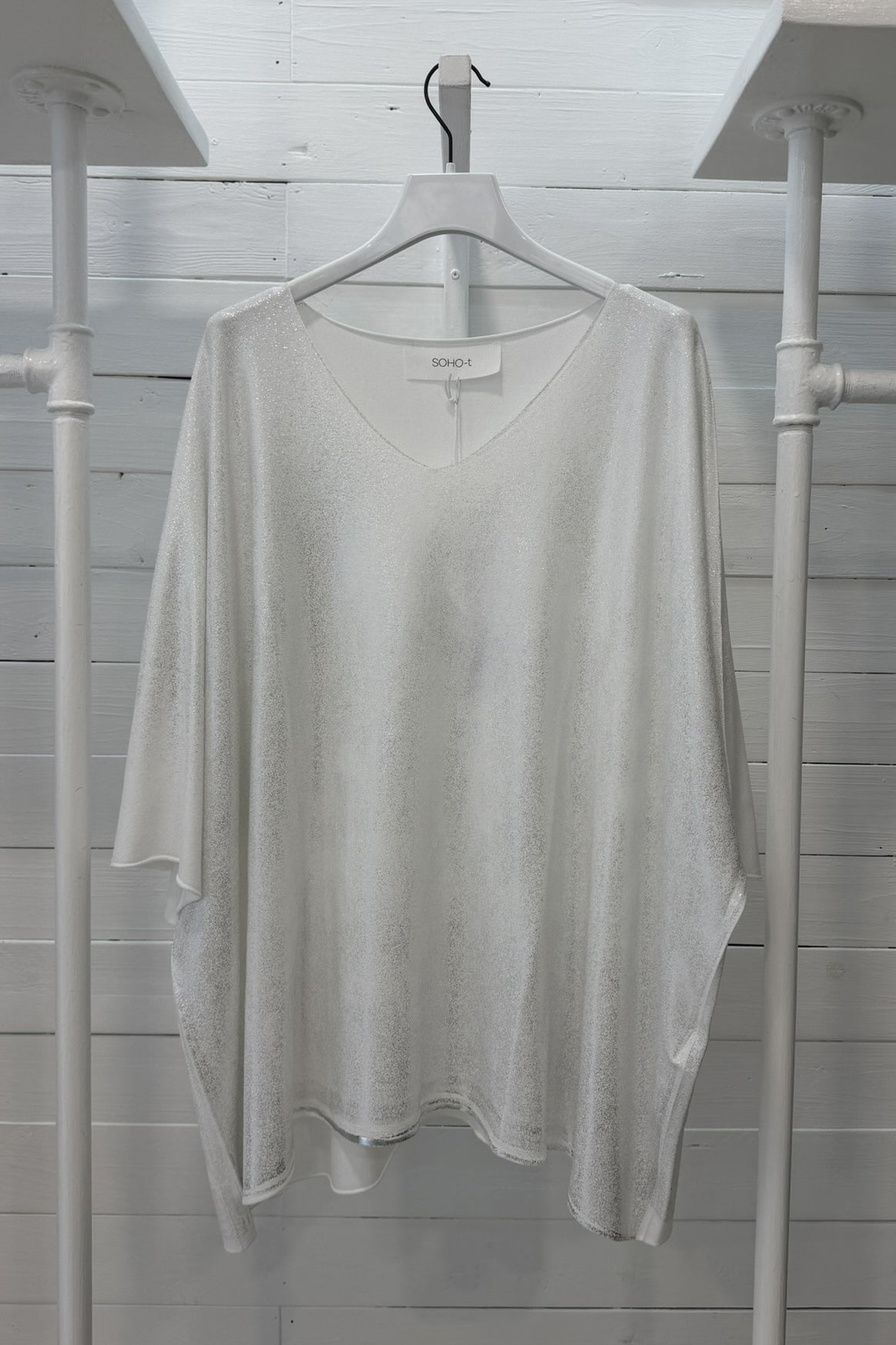 Maglia Oversize Laminata con Scollo a V