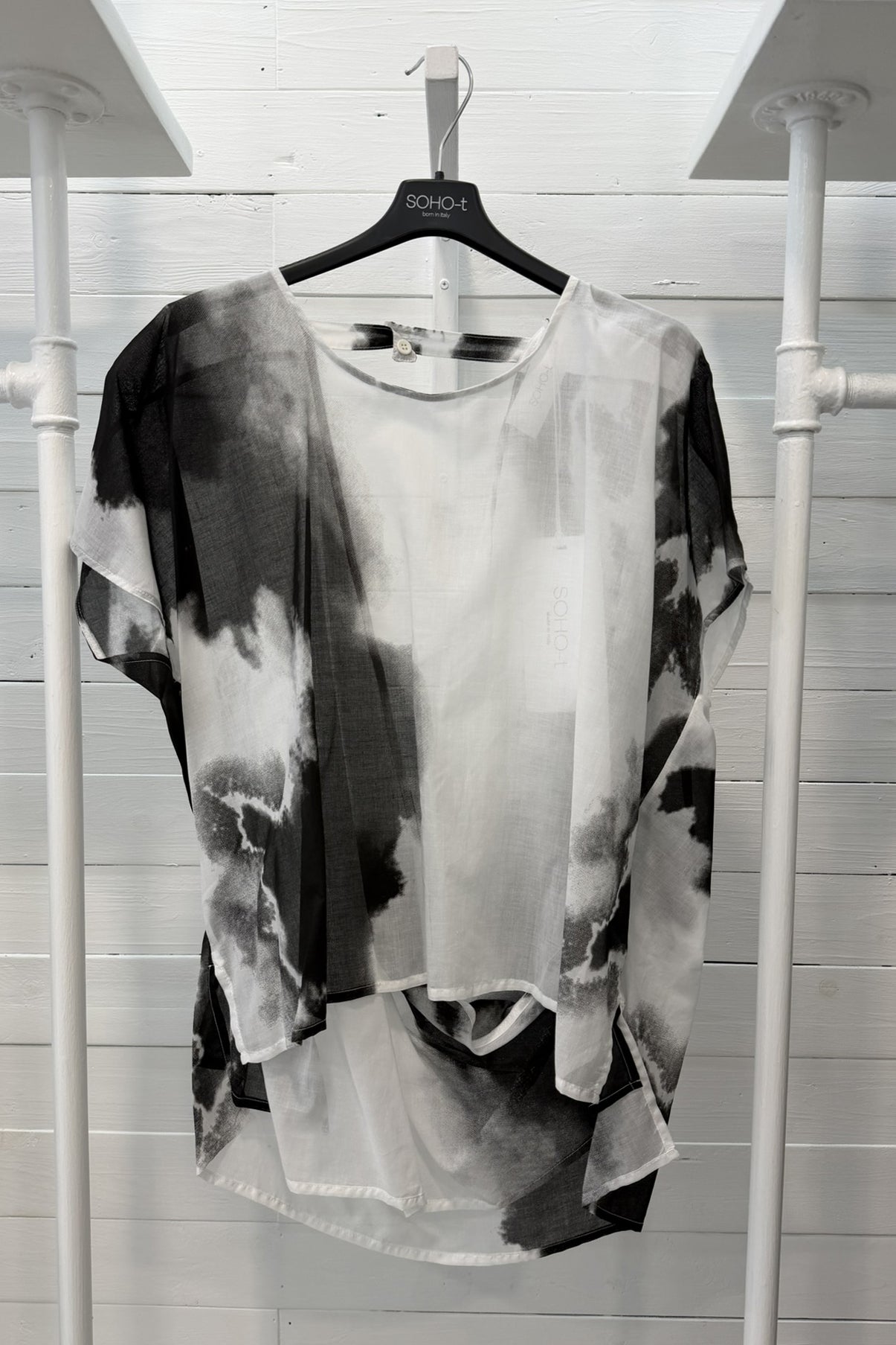 Blusa sfumata bicolor con scollo