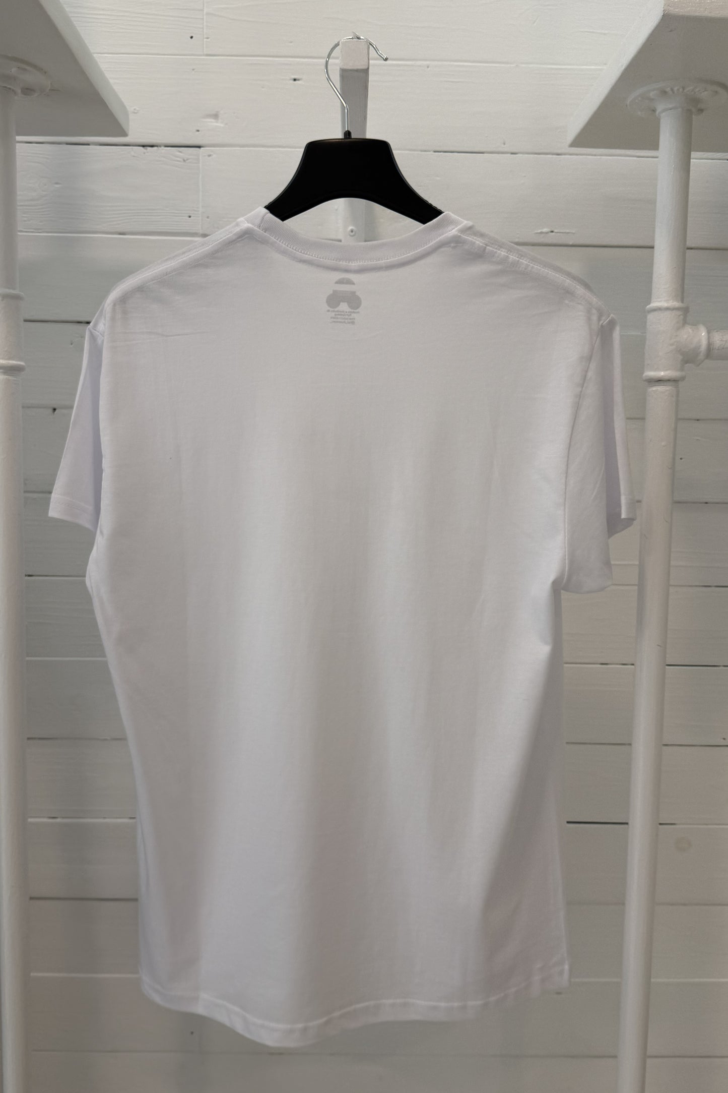 T-shirt con stampa “Sono in modalità aereo”