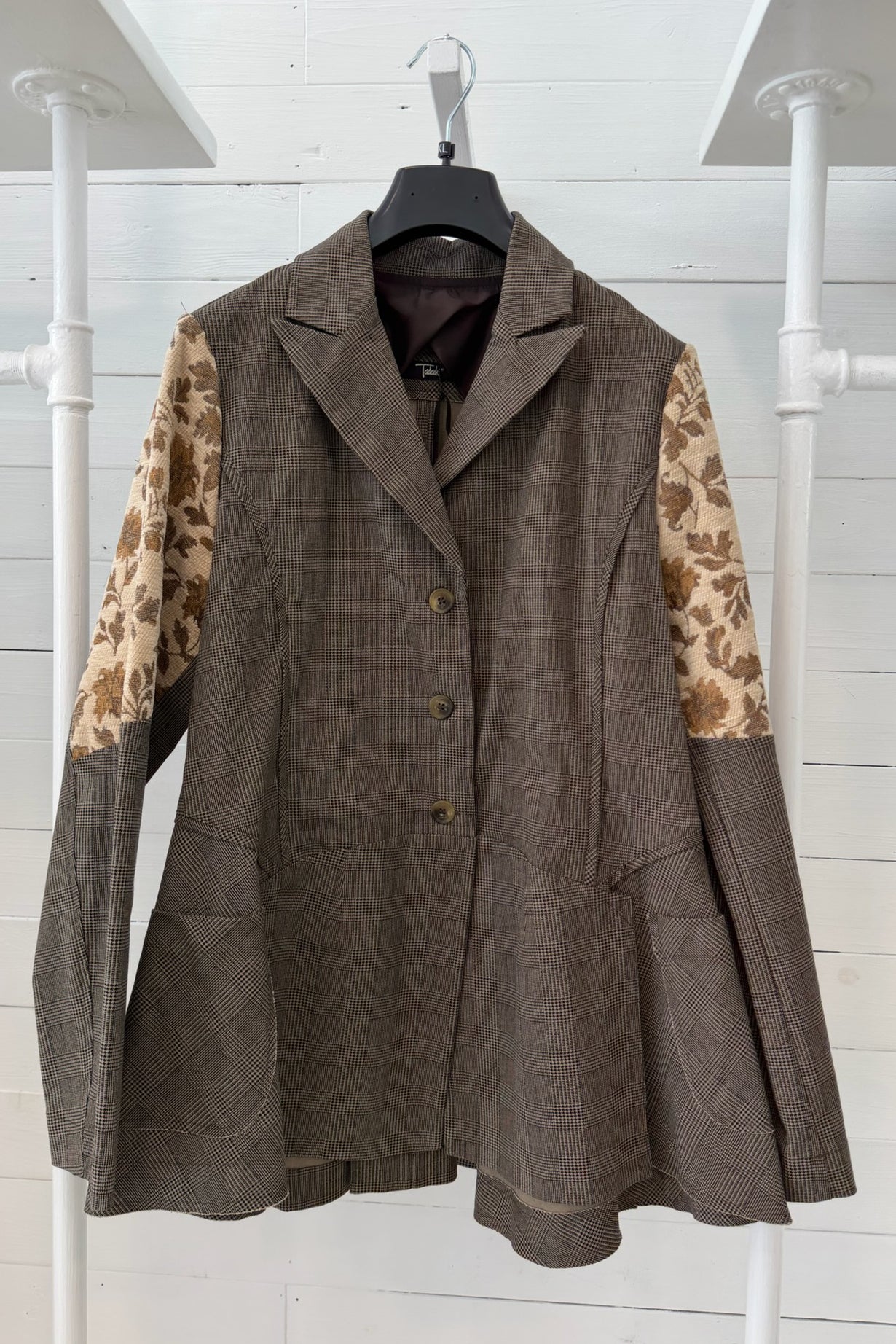 Giacca Patchwork con Inserti Floreali