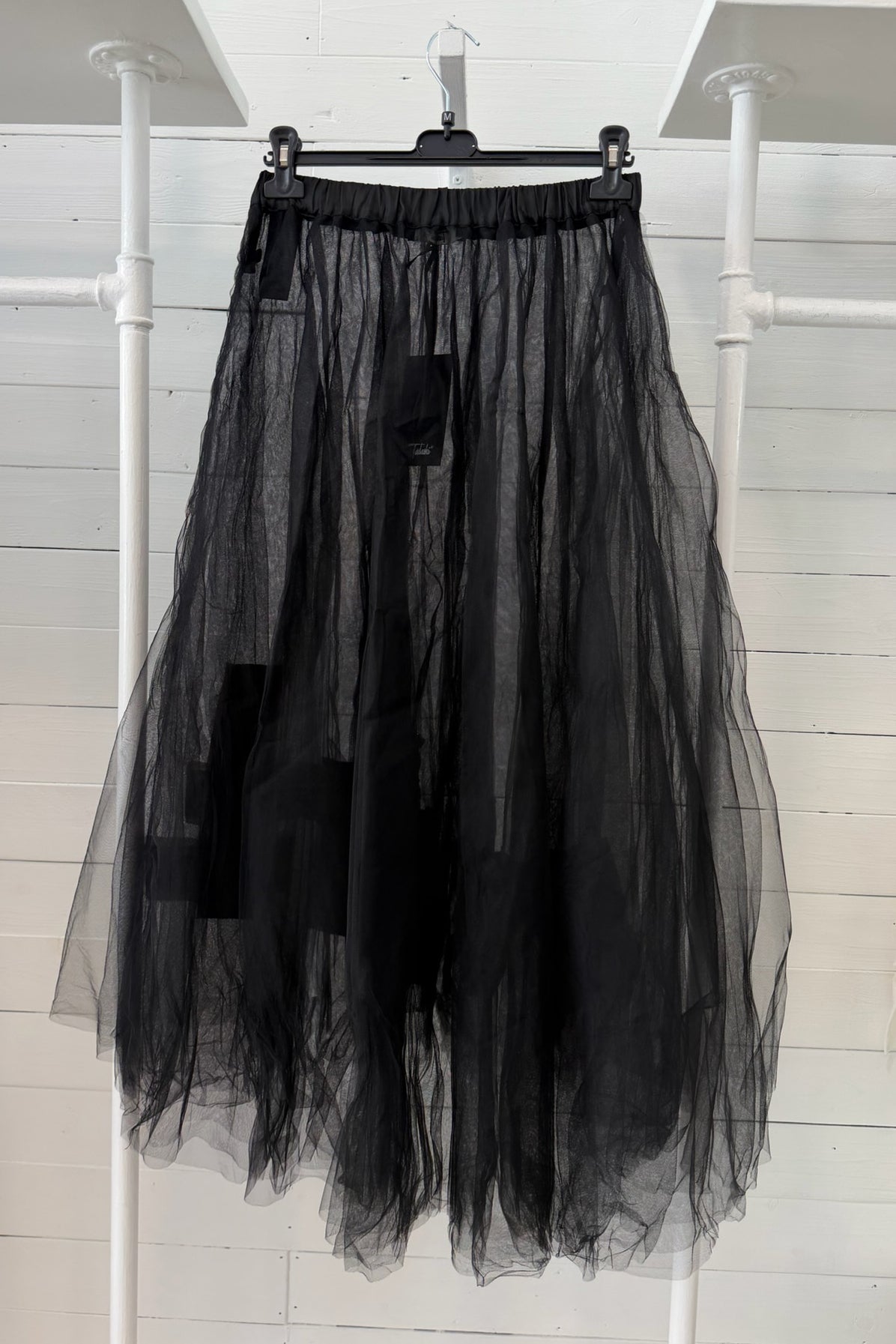 Gonna Ampia in Tulle con Applicazioni Geometriche