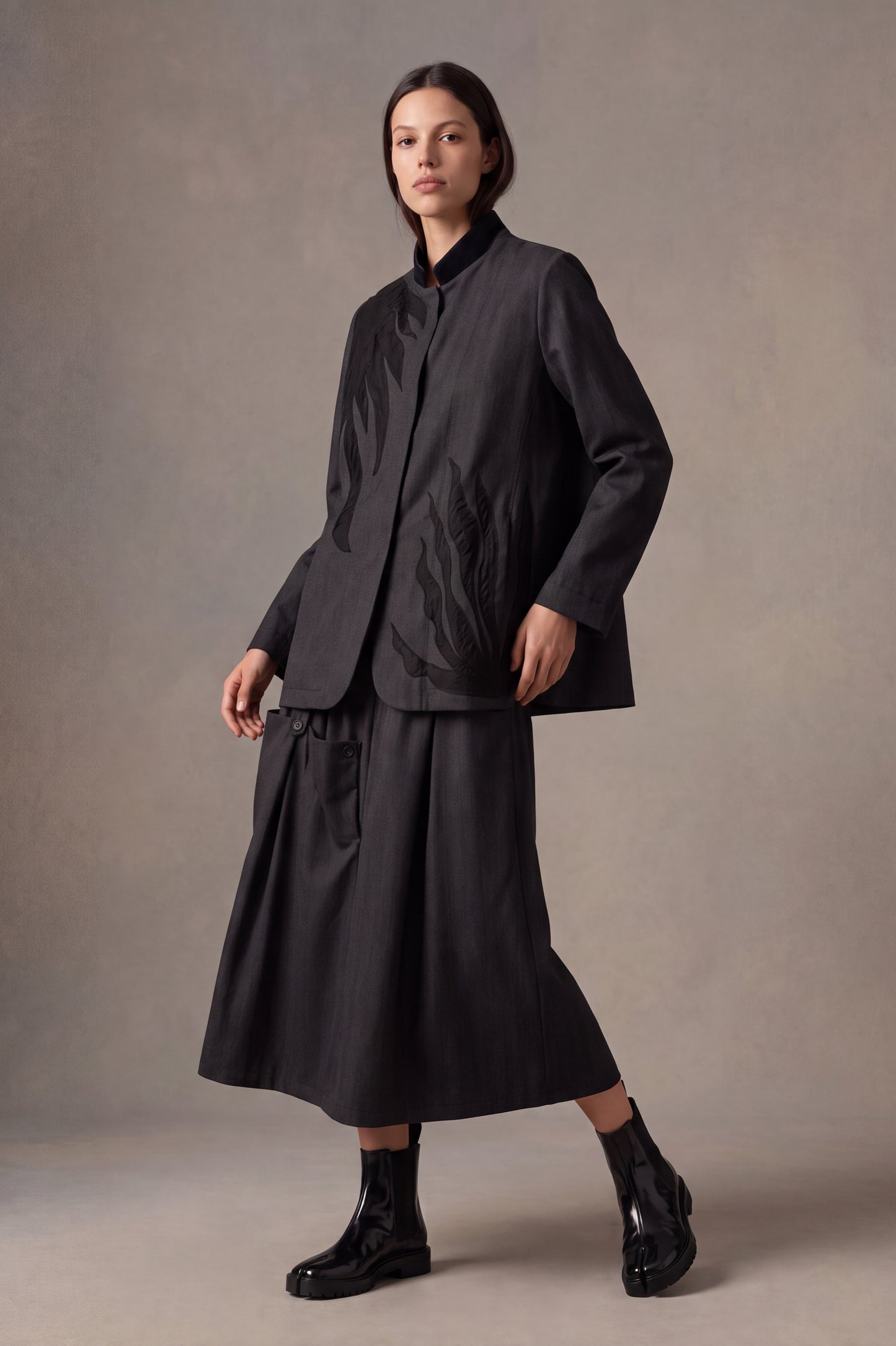 Gonna midi con maxi tasche applicate
