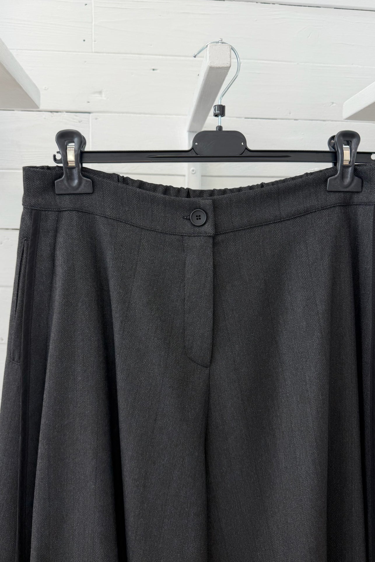 Pantalone Ampio Effetto Gonna con Inserti Fluidi