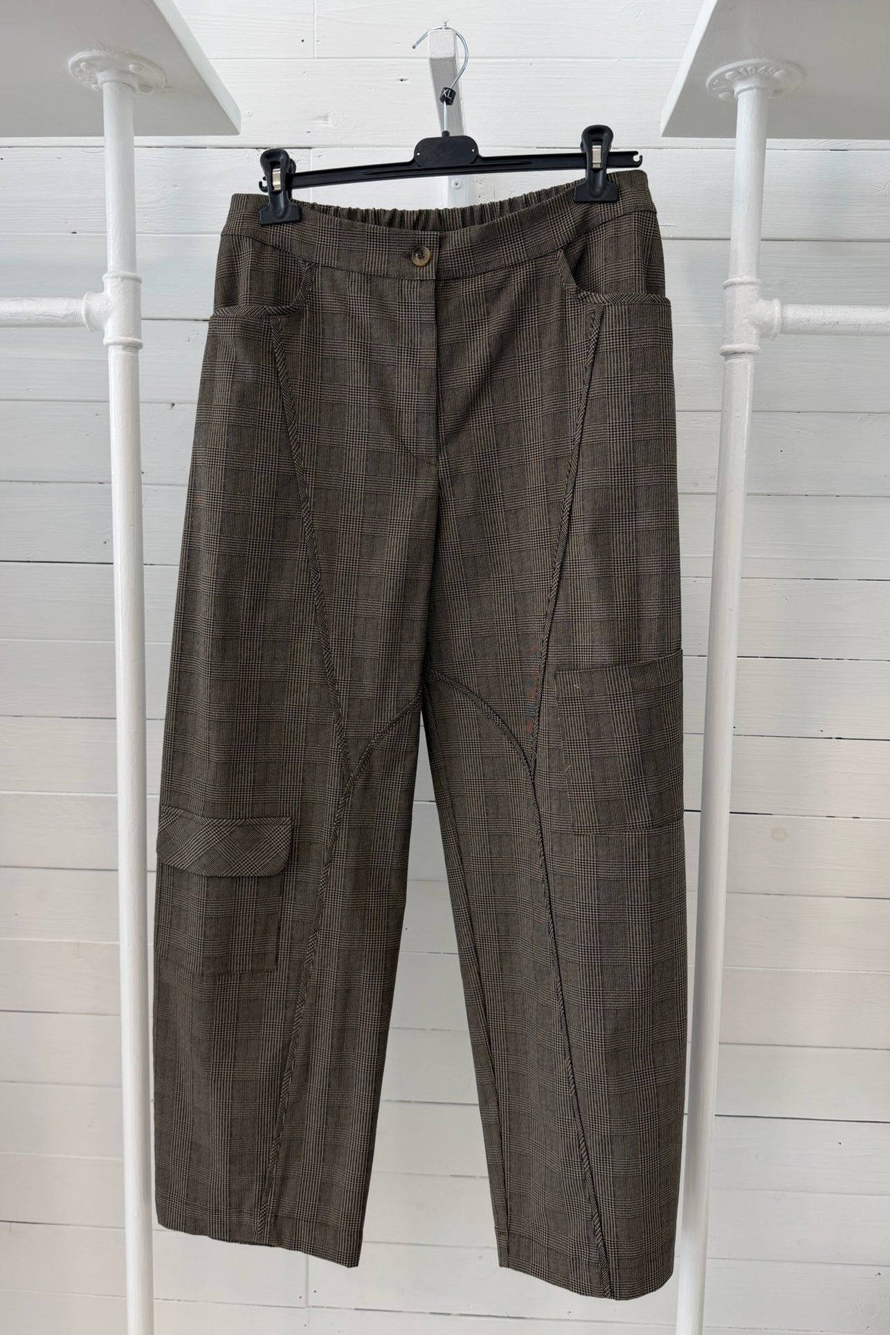 Pantalone a Quadri con Tasche Applicate