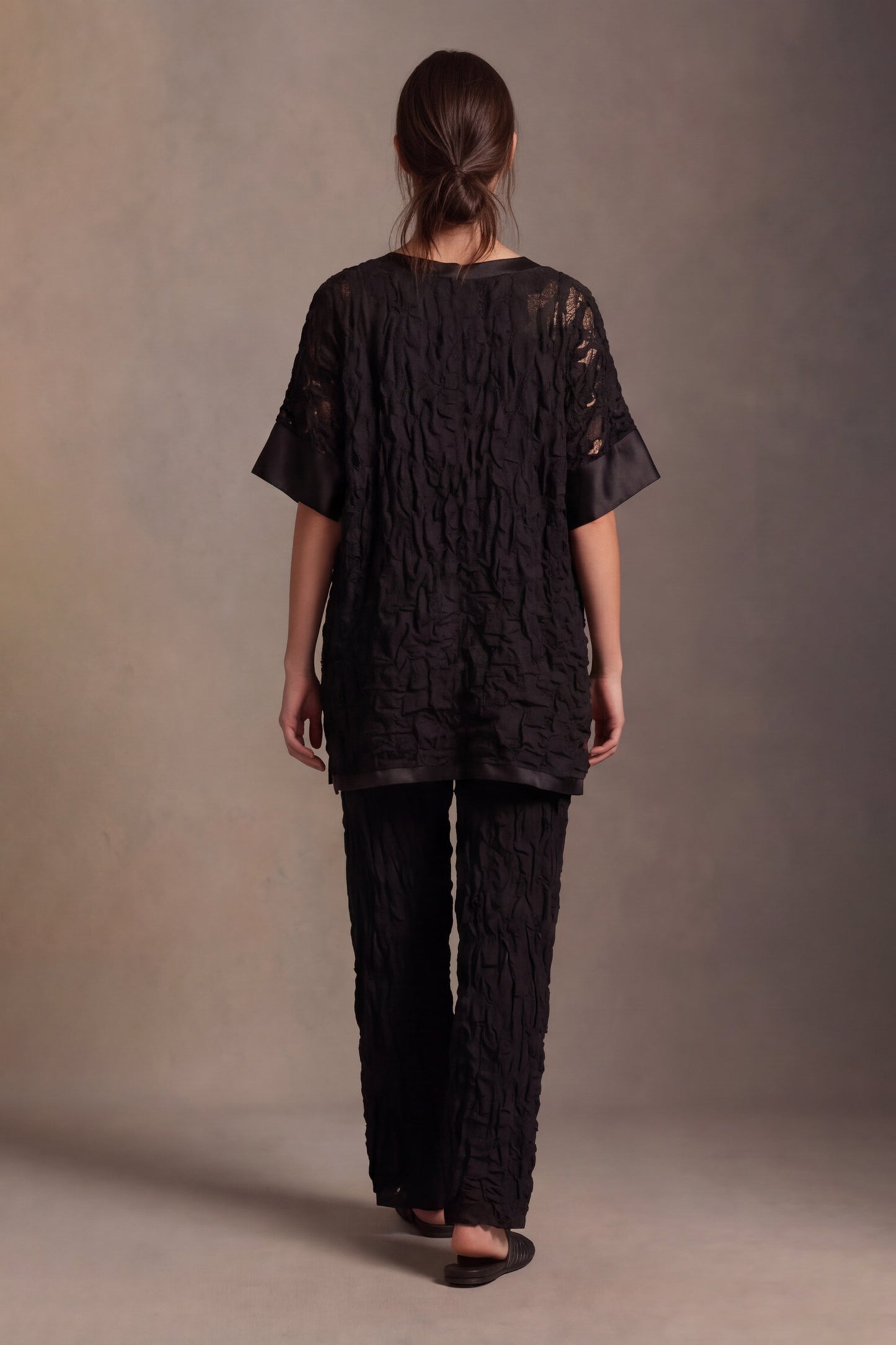 Pantalone in pizzo strutturato